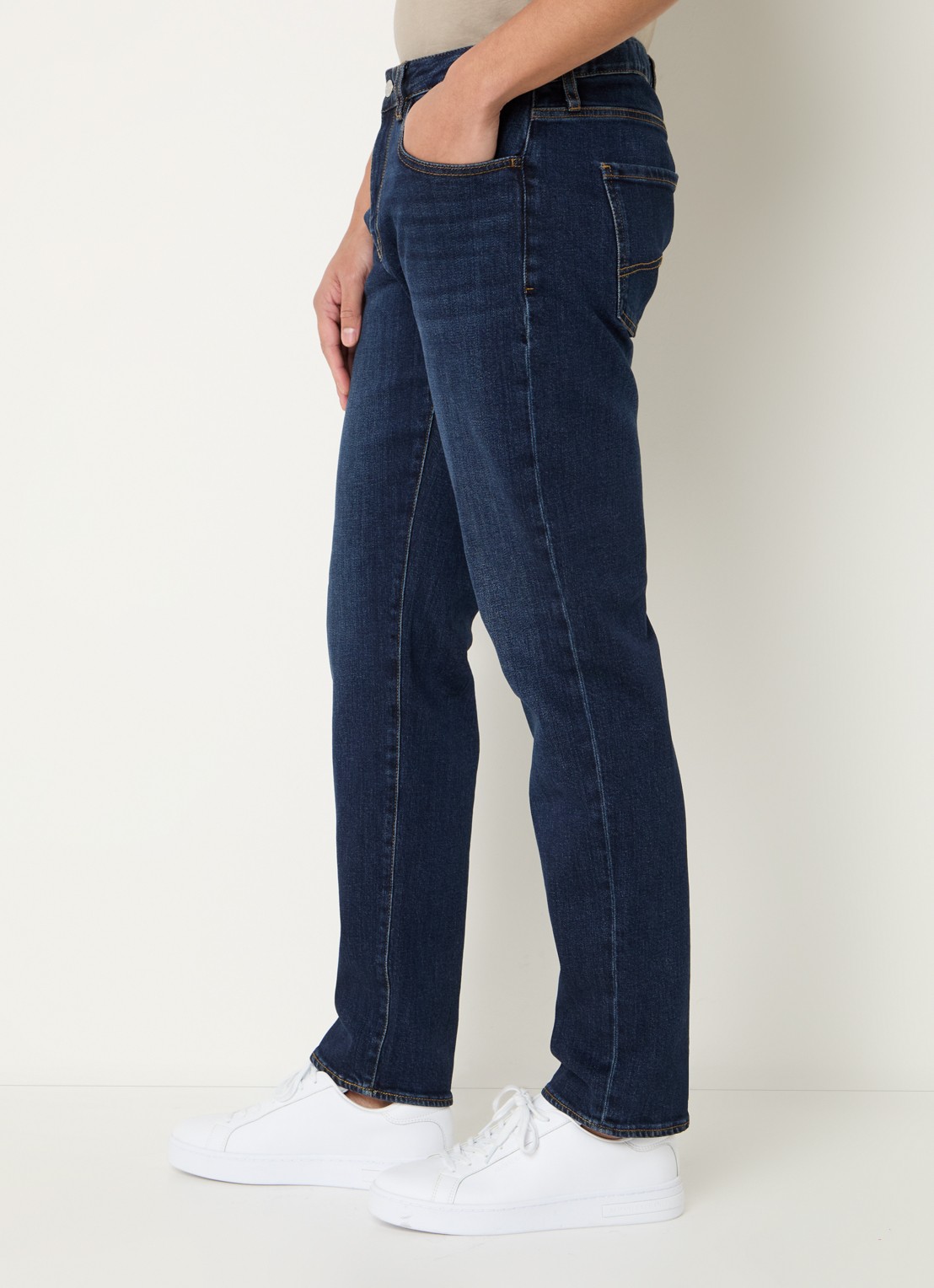 Armani Tapered fit jeans met steekzakken - detail 5 donkerblauw