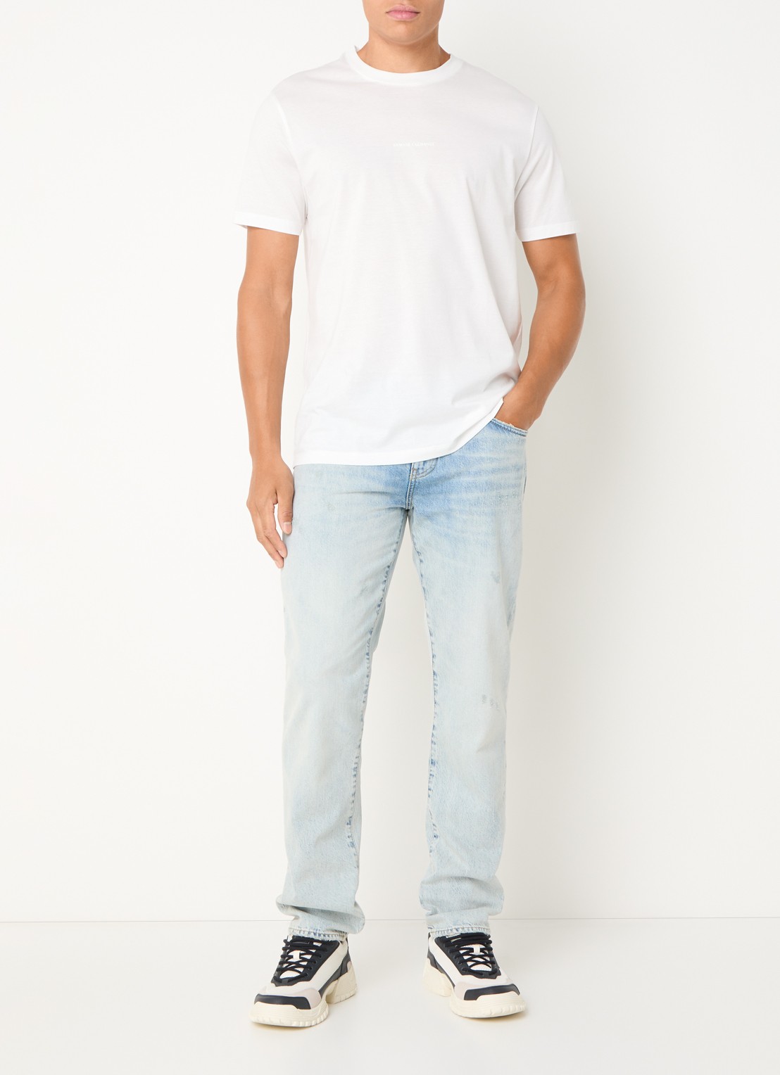 Armani Tapered fit jeans met steekzakken - voorkant 6 blue denim