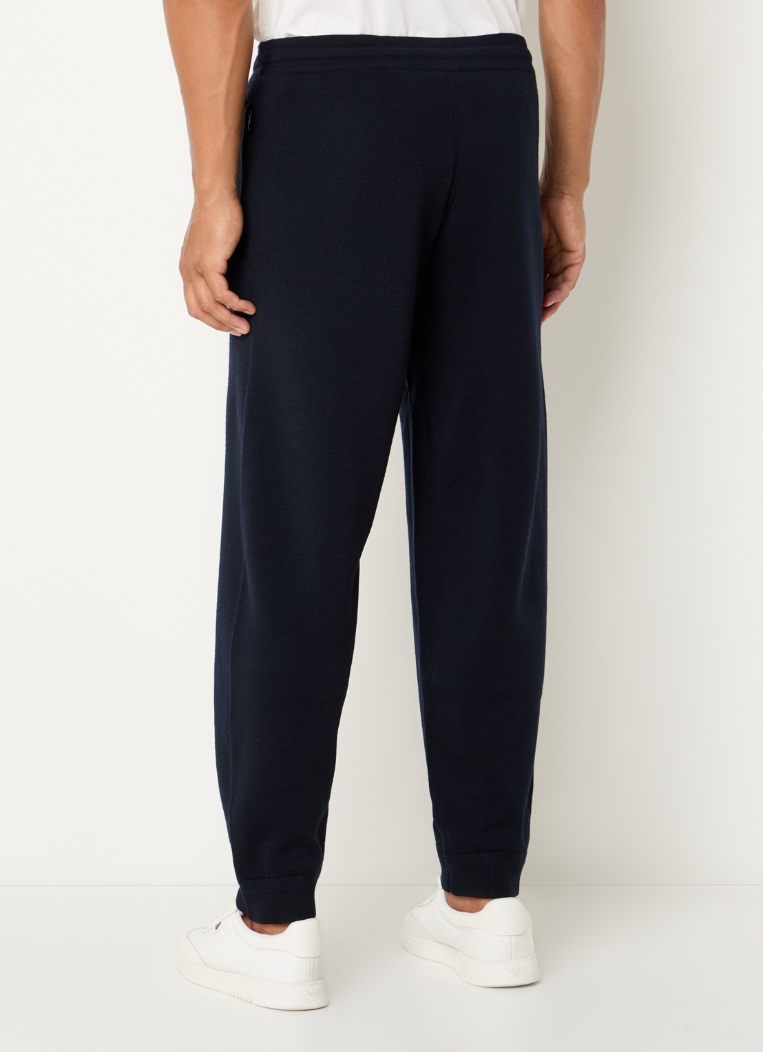Armani Tapered fit joggingbroek in scheerwolblend - achterkant donkerblauw