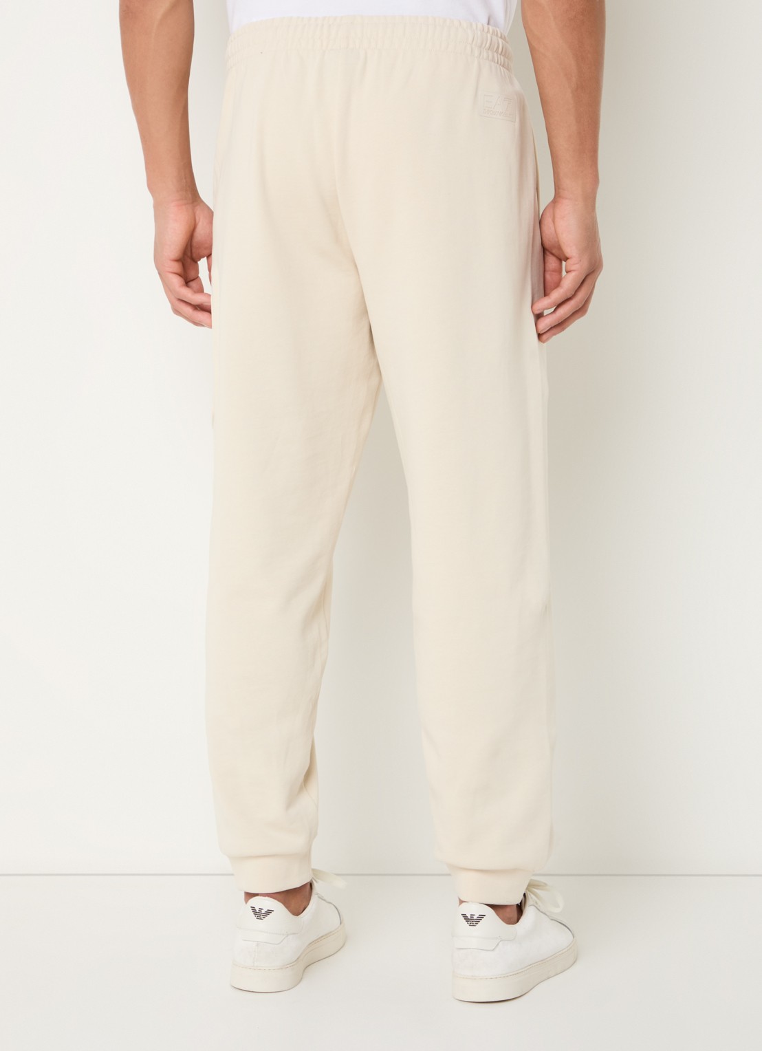 Armani Tapered fit joggingbroek met 3D logoprint - achterkant 5 beige