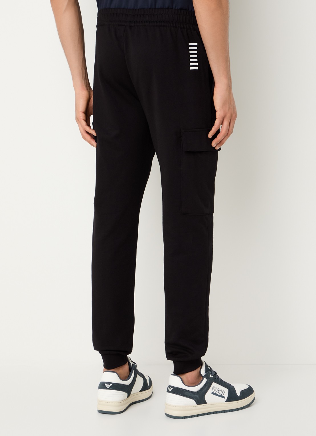 Armani Tapered fit joggingbroek met klepzakken en logo - achterkant 3 zwart