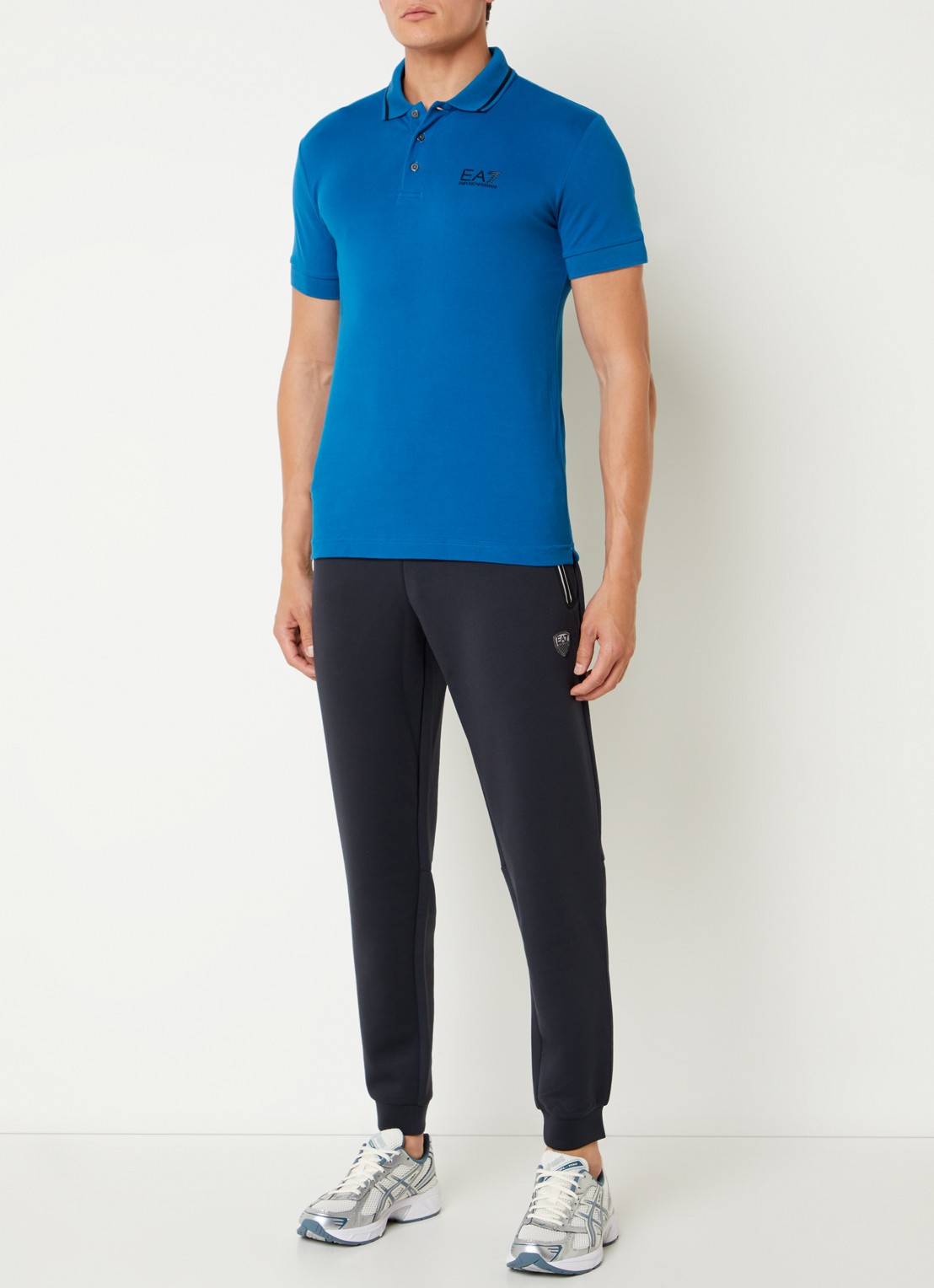 Armani Tapered fit joggingbroek met logo - voorkant 2 donkerblauw