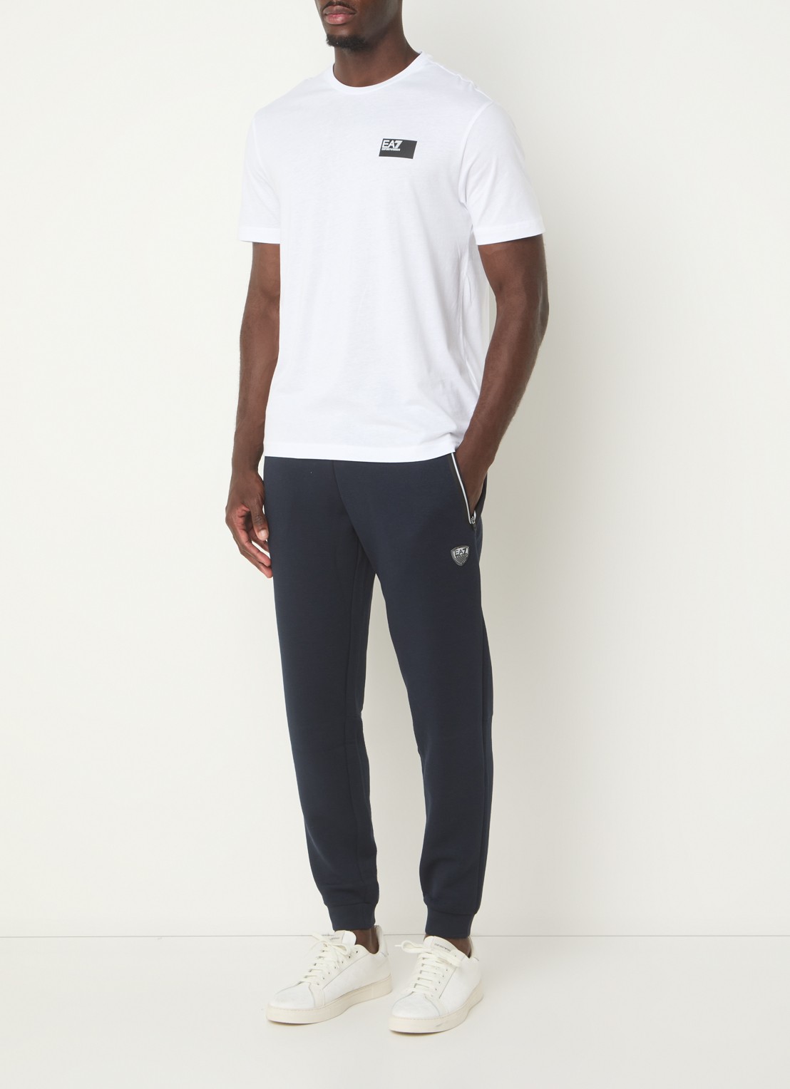 Armani Tapered fit joggingbroek met logo - voorkant 2 indigo