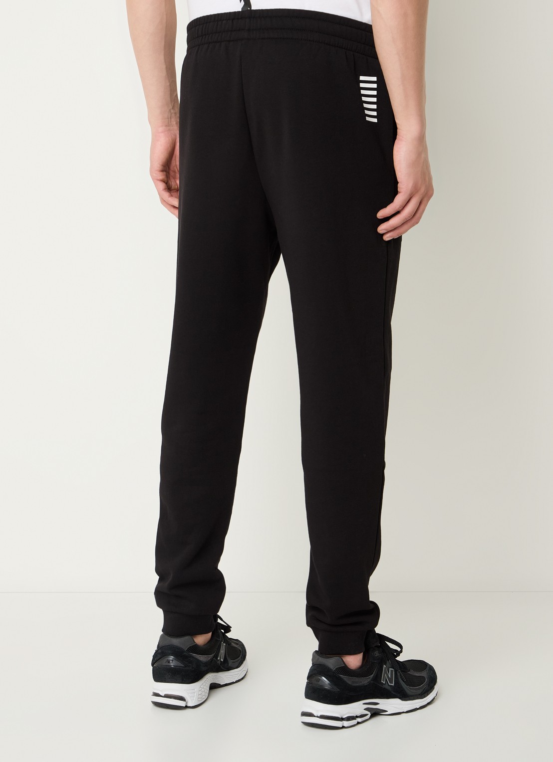 Armani Tapered fit joggingbroek met steekzakken en logo - achterkant zwart