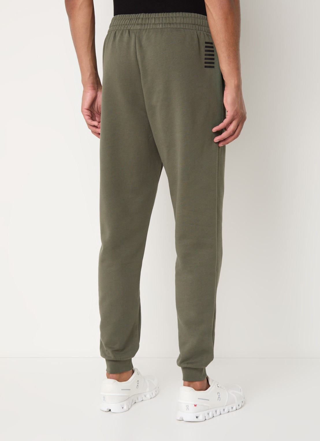 Armani Tapered fit joggingbroek met steekzakken en logo - achterkant legergroen