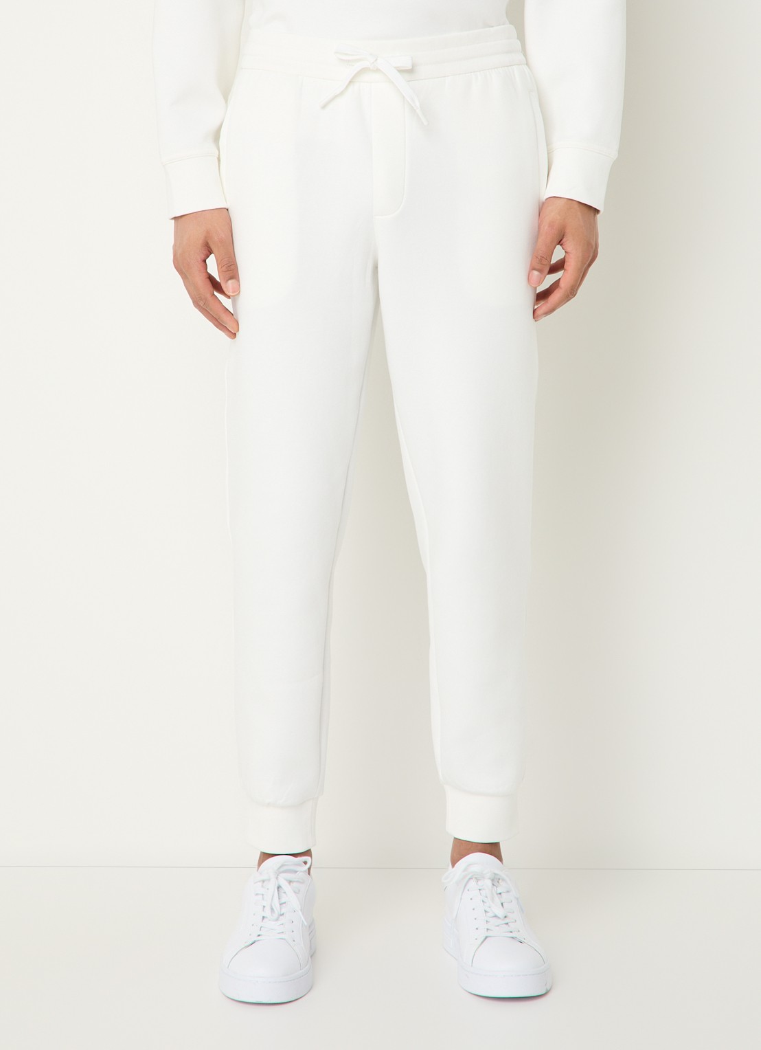 Armani Tapered fit joggingbroek met steekzakken - detail 4 gebroken wit