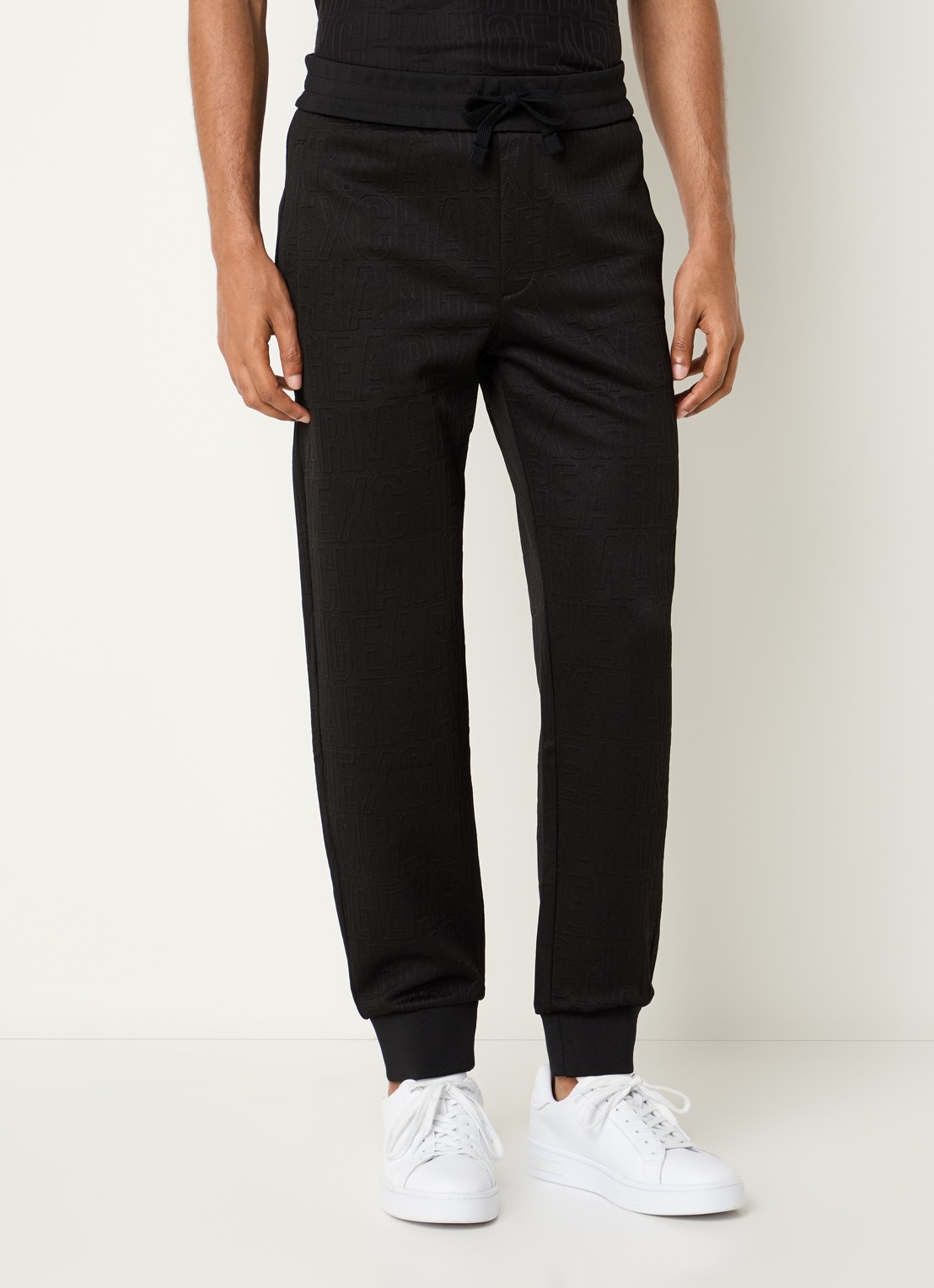 Armani Tapered fit joggingbroek met structuur - detail 2 zwart