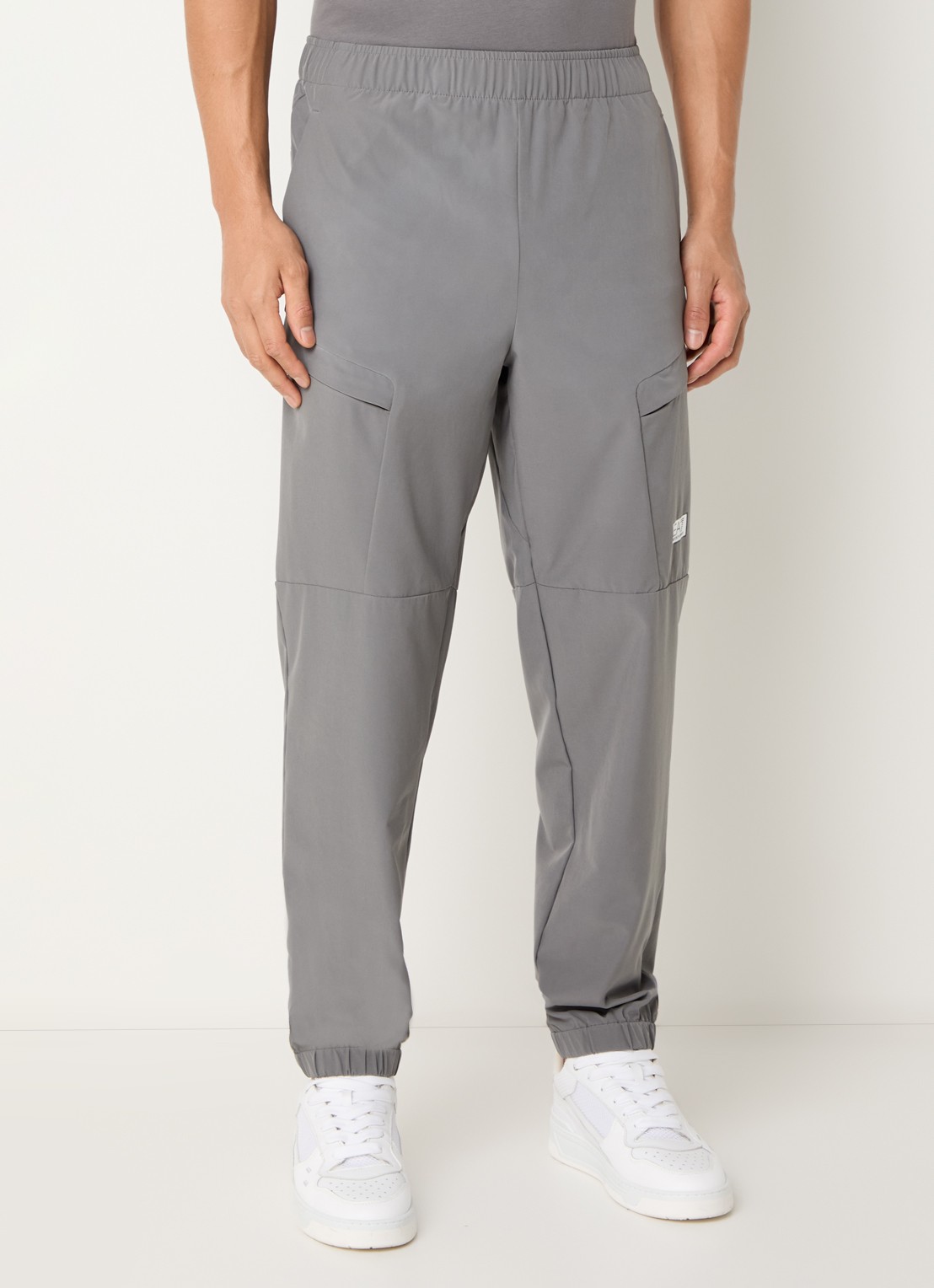 Armani Tapered fit trainingsbroek met logo - detail smoked pearl / grijs