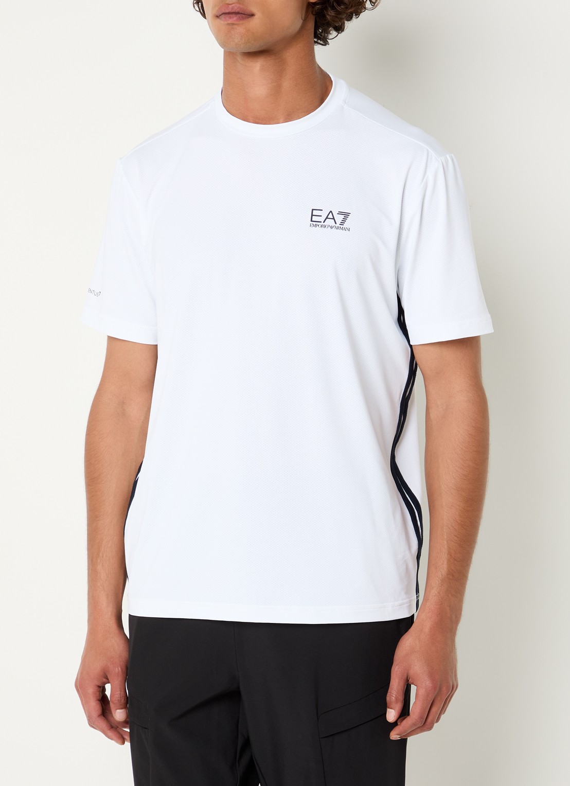 Armani Trainings T-shirt met logo - detail 3 wit