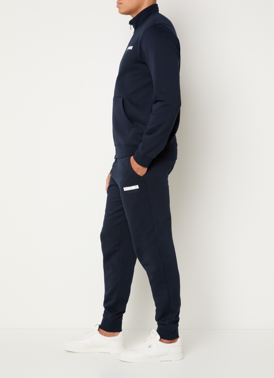Armani Trainingspak met logo en steekzakken - voorkant 2 donkerblauw