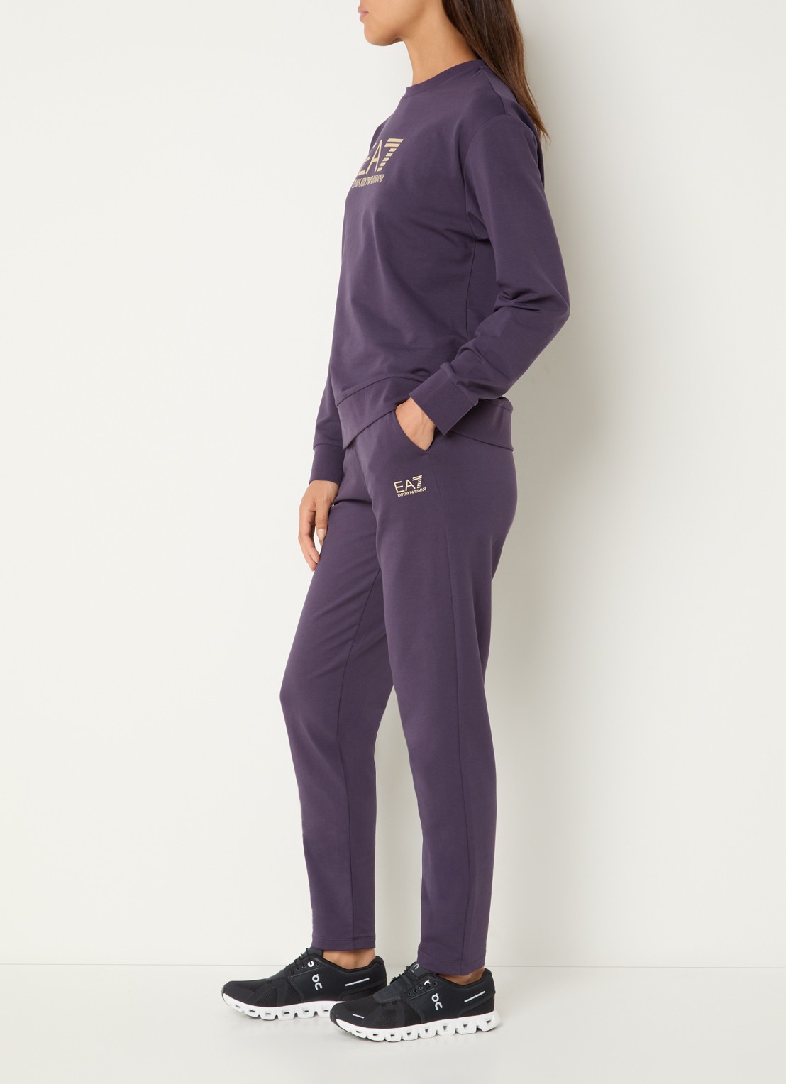 Armani Trainingspak met logo en steekzakken  - voorkant 4 paars