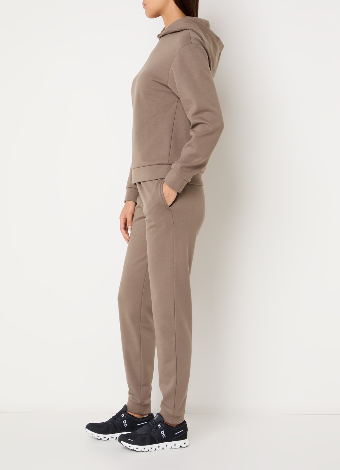 Armani Trainingspak met logoprint - voorkant 5 lichtbruin