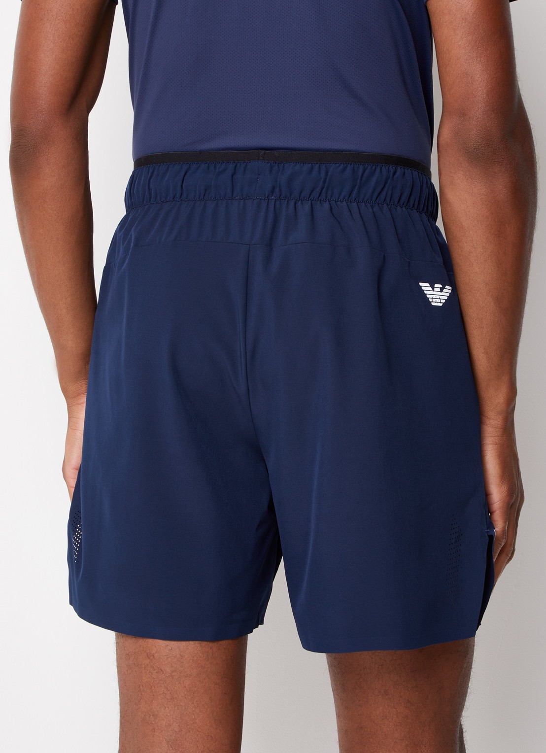 Armani Trainingsshorts met logoprint en steezakken  - achterkant donkerblauw