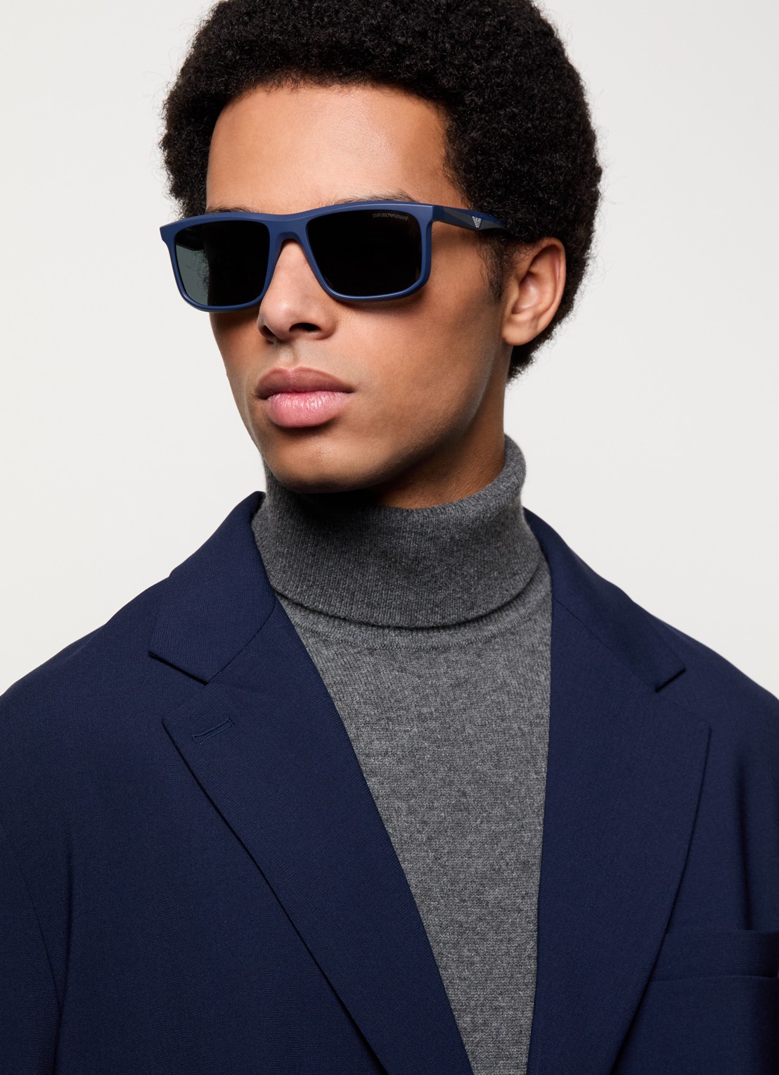 Armani Wayfarer zonnebril EA4234U - voorkant 2 blauw