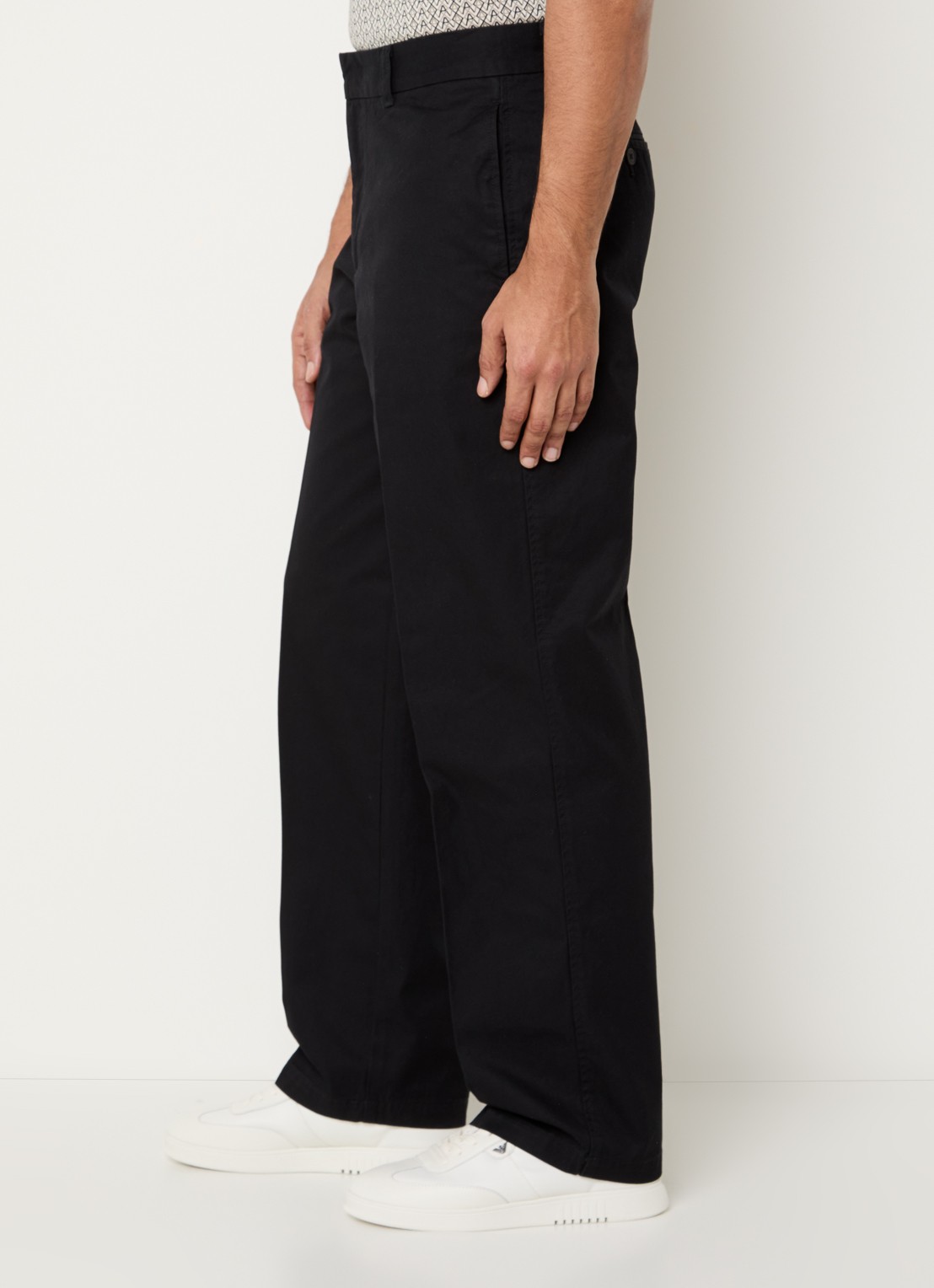 Armani Wide fit chino met steekzakken - detail 5 zwart