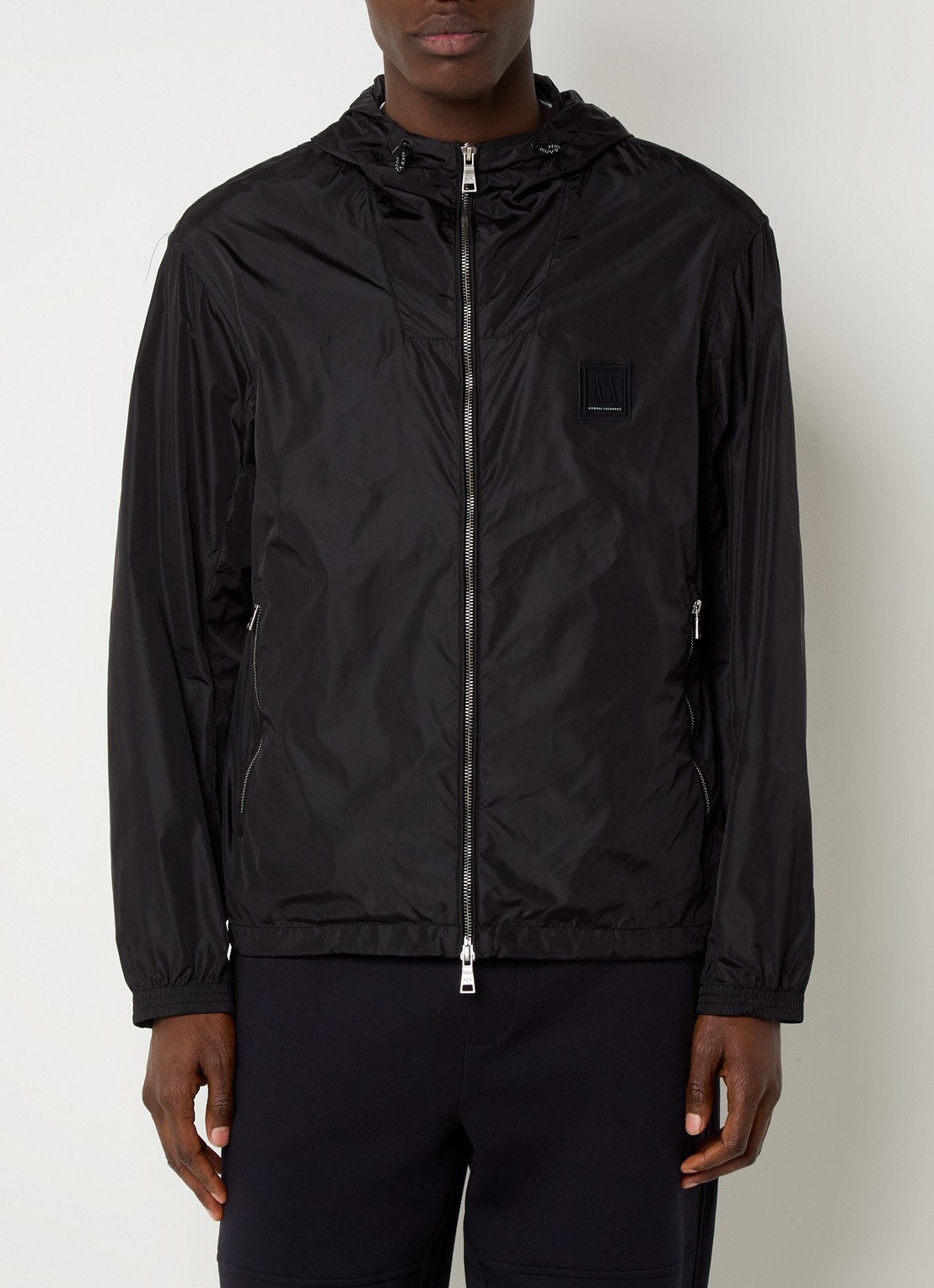 Armani Windjack met capuchon en ritszakken - detail zwart