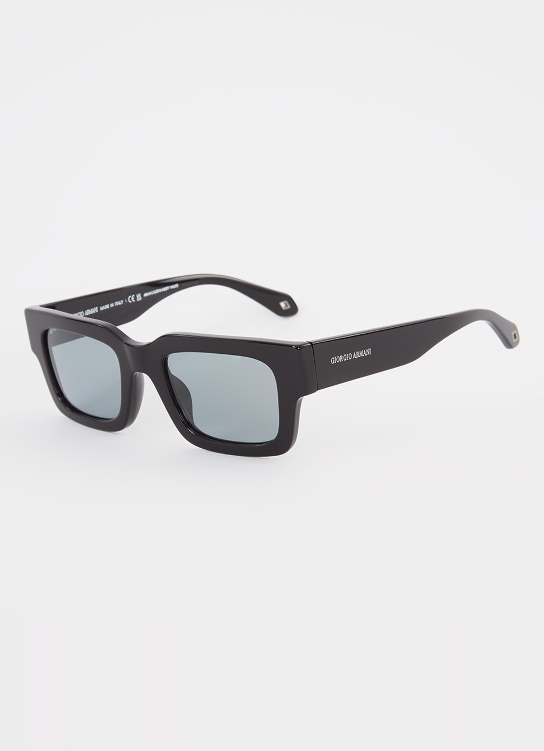 Armani Zonnebril AR8184U - voorkant zwart