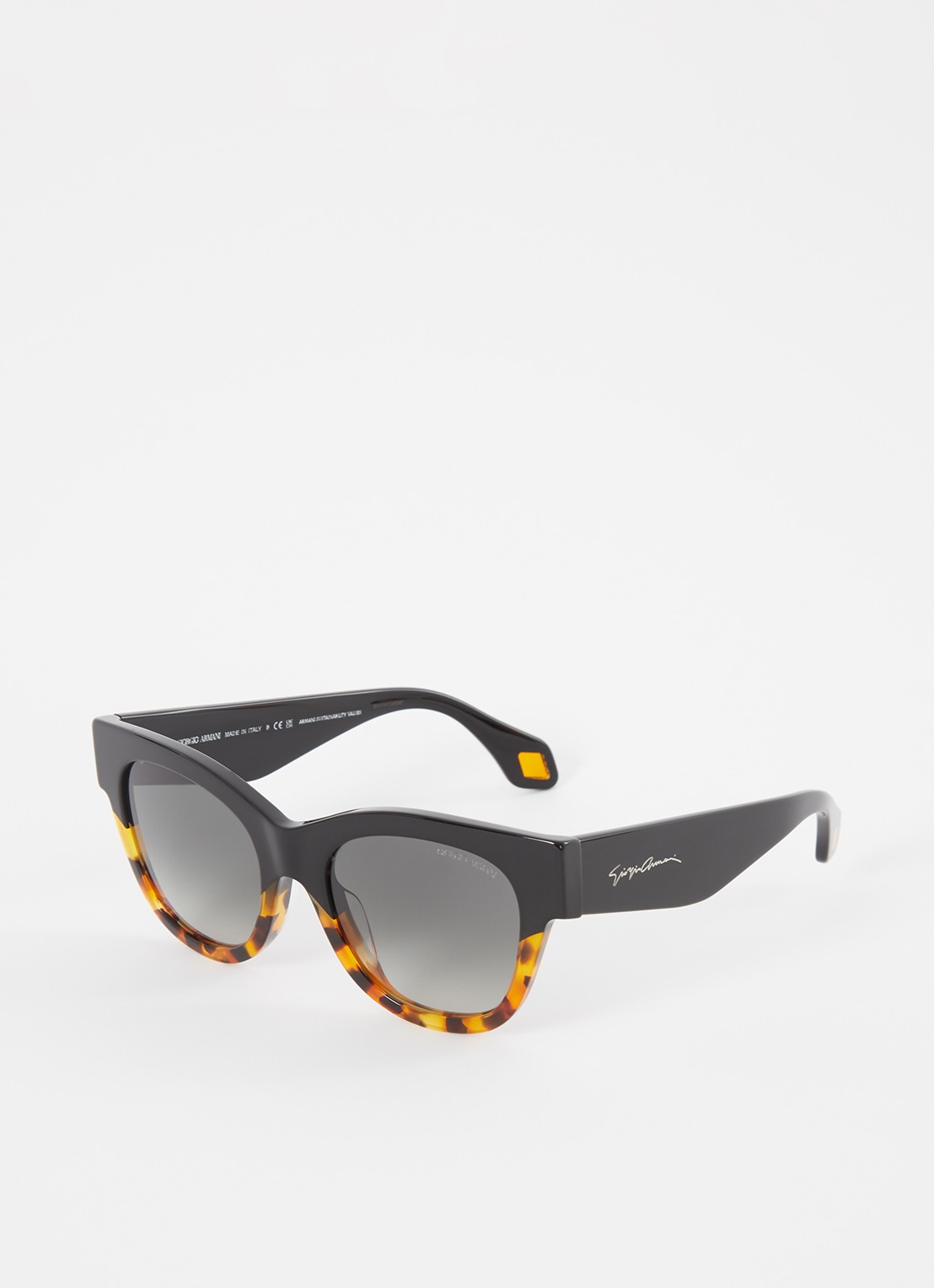 Armani Zonnebril AR8195U - voorkant 4 zwart