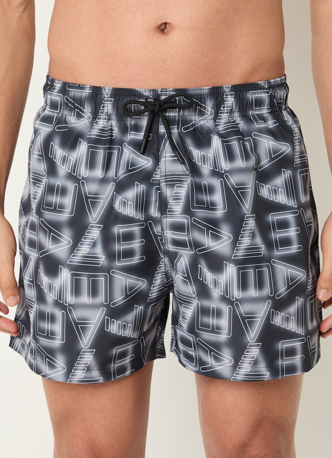 Armani Zwemshorts met logoprint - detail zwart