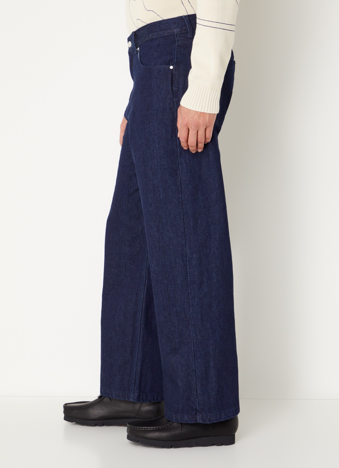 Arte Antwerp Circle Logo tapered fit jeans met gekleurde wassing - detail 2 indigo