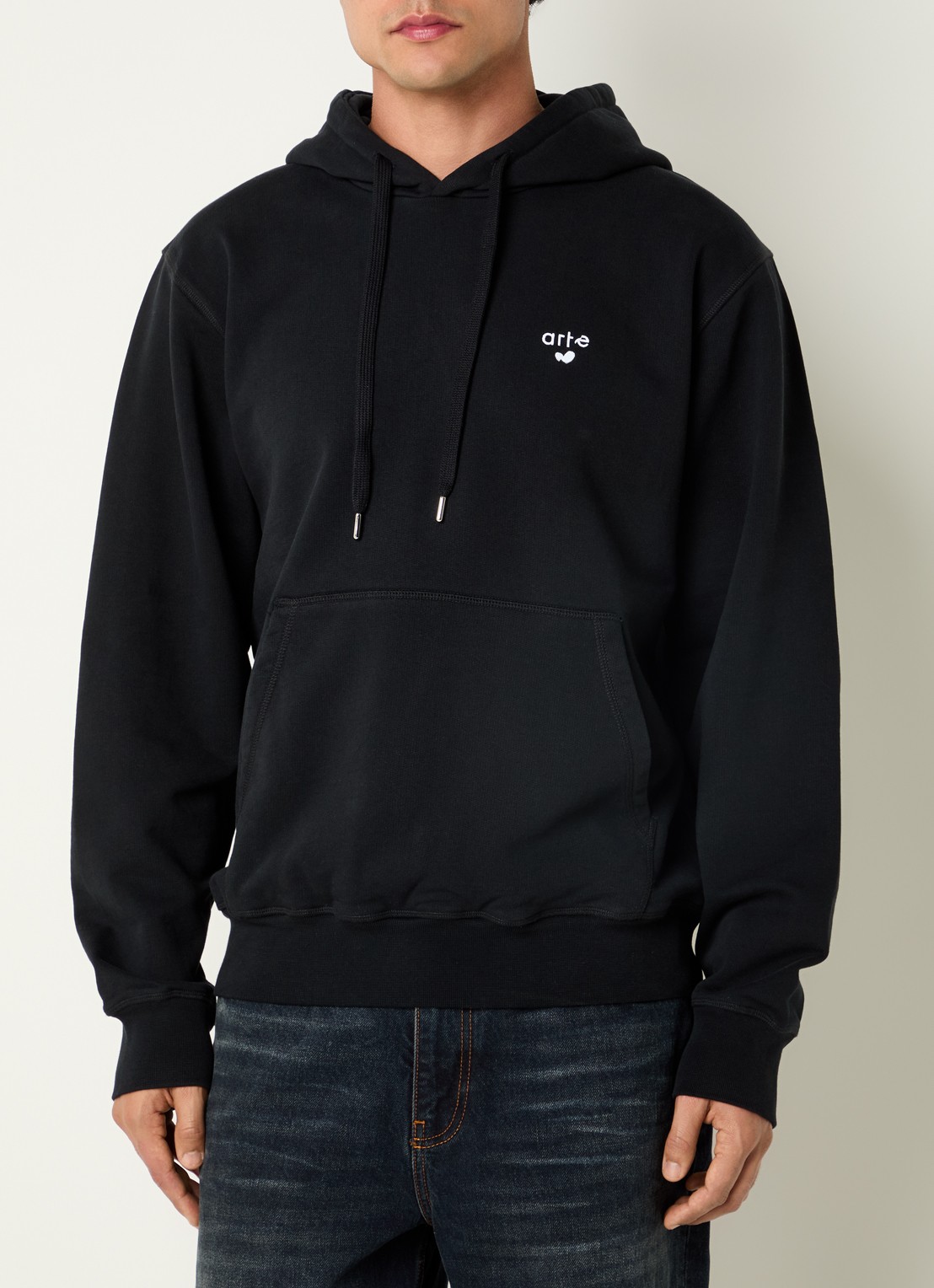 Arte Antwerp Heart hoodie met logo - detail zwart