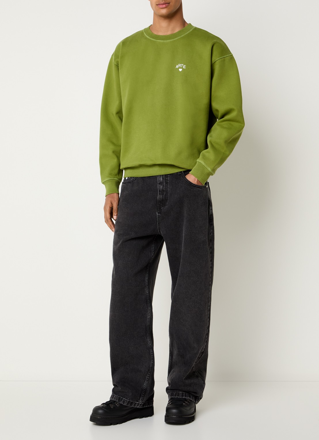 Arte Antwerp Heart sweater met logoborduring - voorkant 4 groen