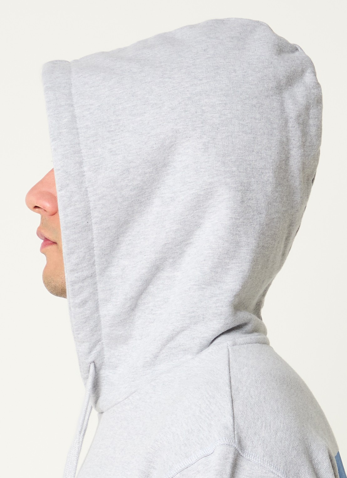 Arte Antwerp Hoodie met logo- en backprint - detail 2 grijsmele