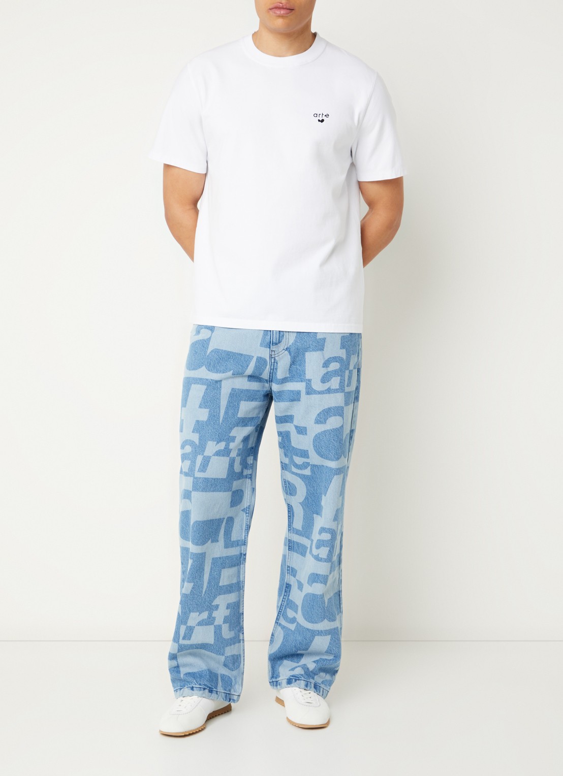 Arte Antwerp Straight fit jeans met gekleurde wassing en logoprint - voorkant 5 indigo