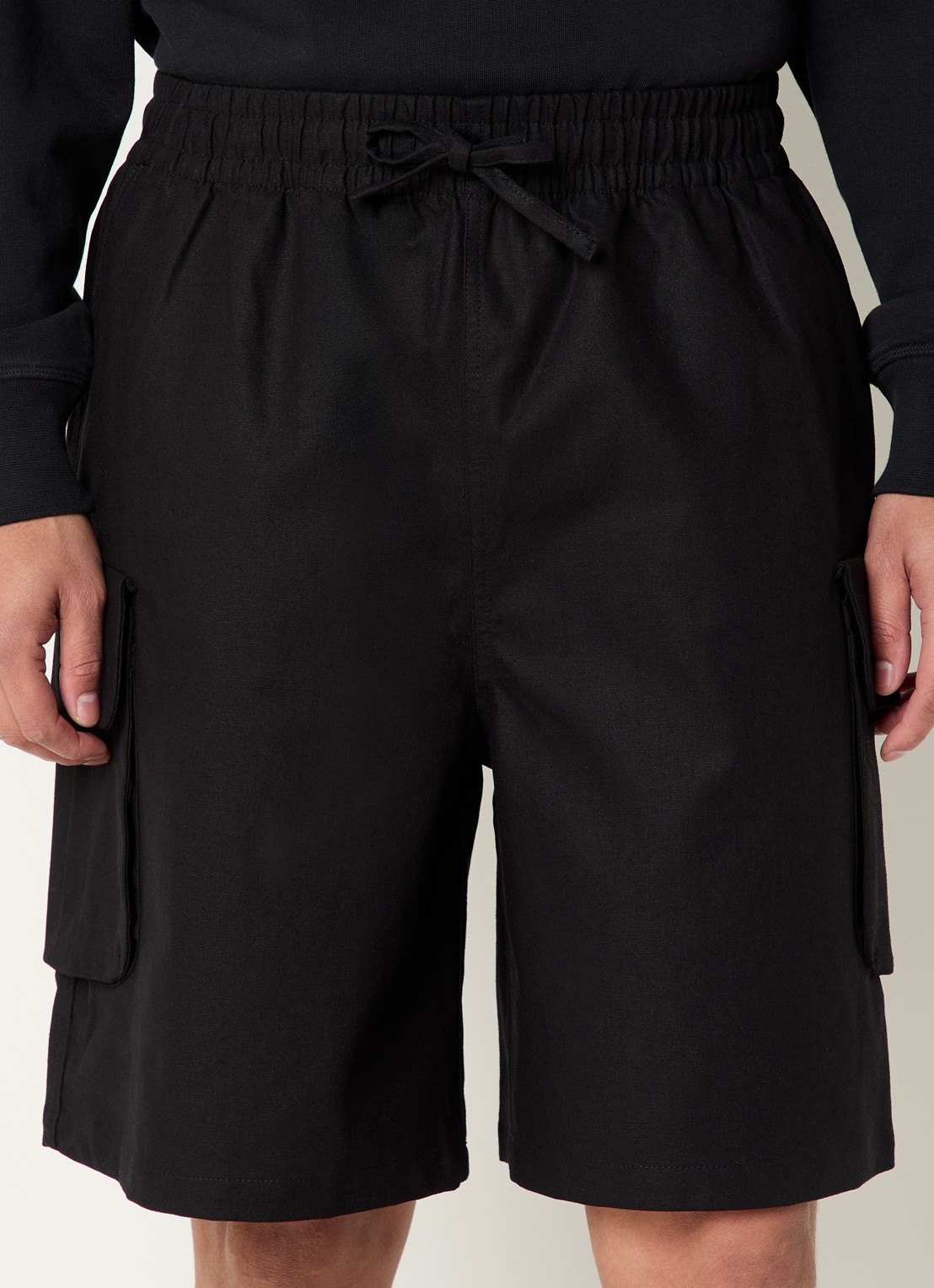 Arte Antwerp Straight fit korte cargobroek in linnenblend - detail 4 zwart
