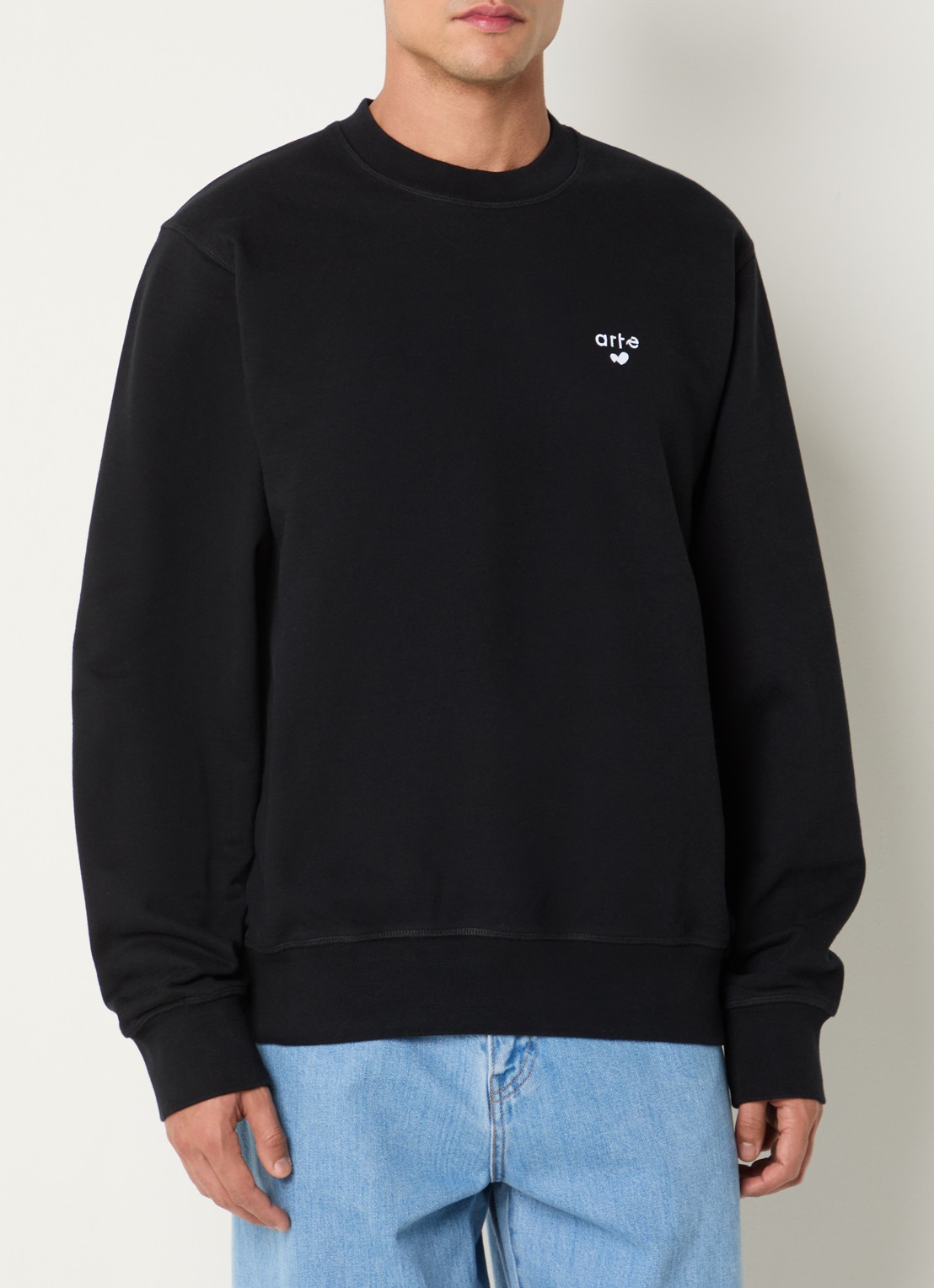 Arte Antwerp Sweater met logoborduring - detail zwart