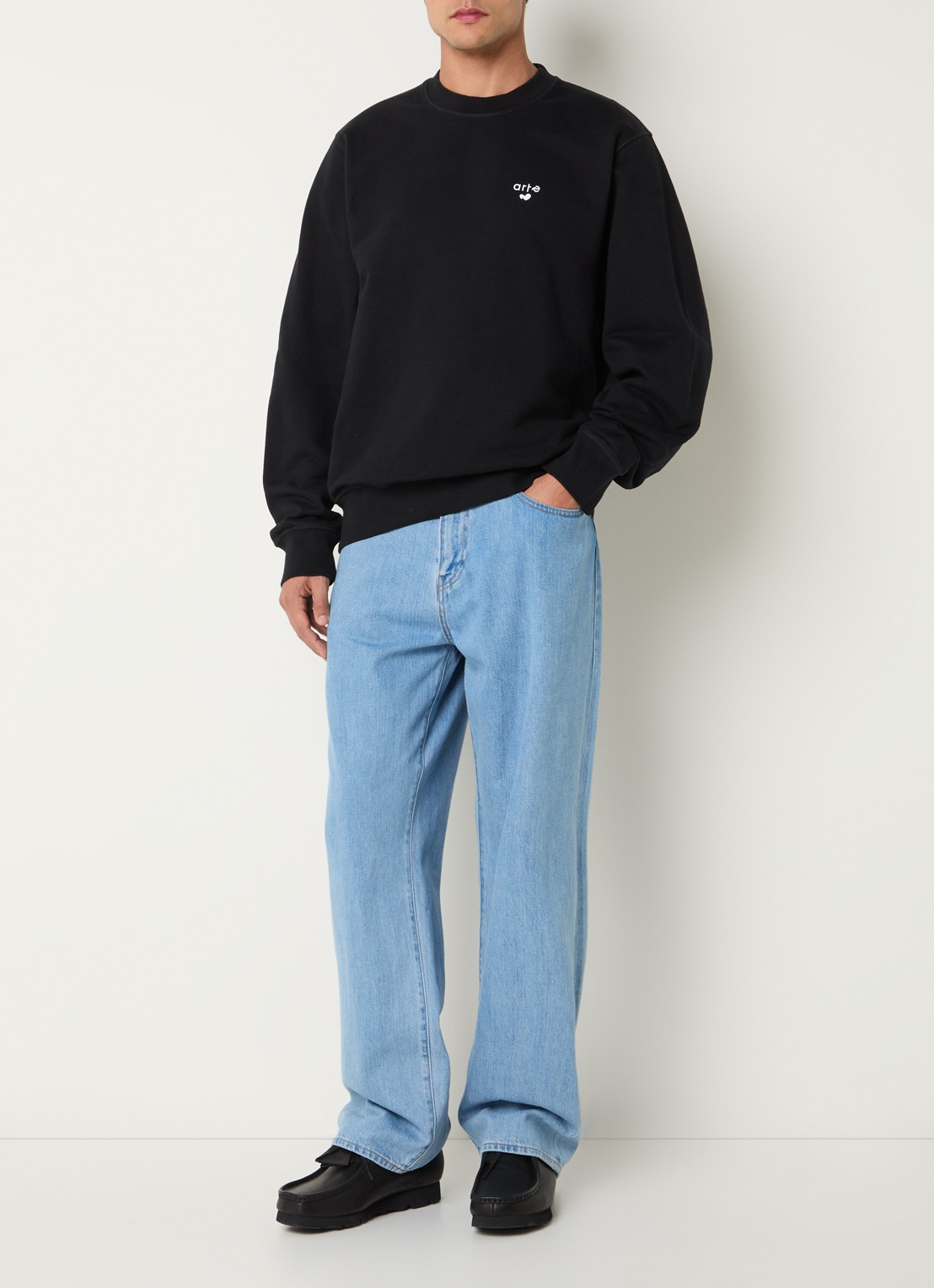 Arte Antwerp Sweater met logoborduring - voorkant 4 zwart