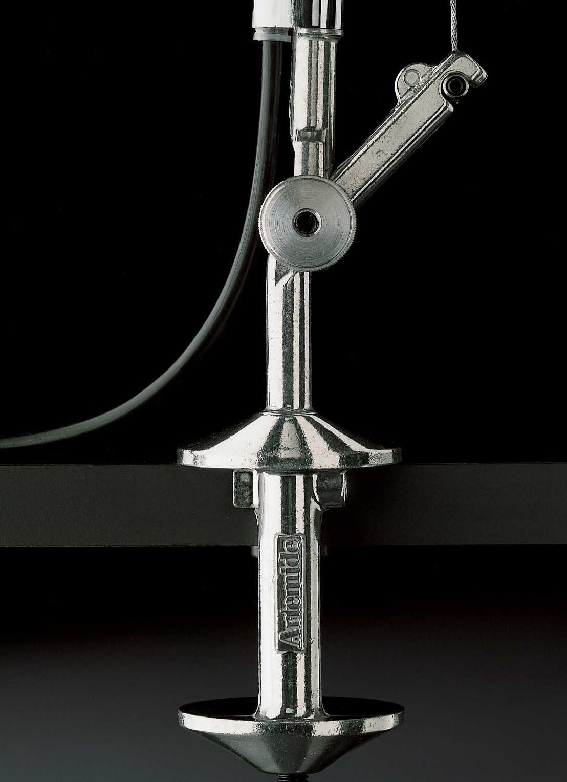 Artemide Tolomeo Micro tafellamp met tafelklem 41 x 49 cm - voorkant 2 metaal