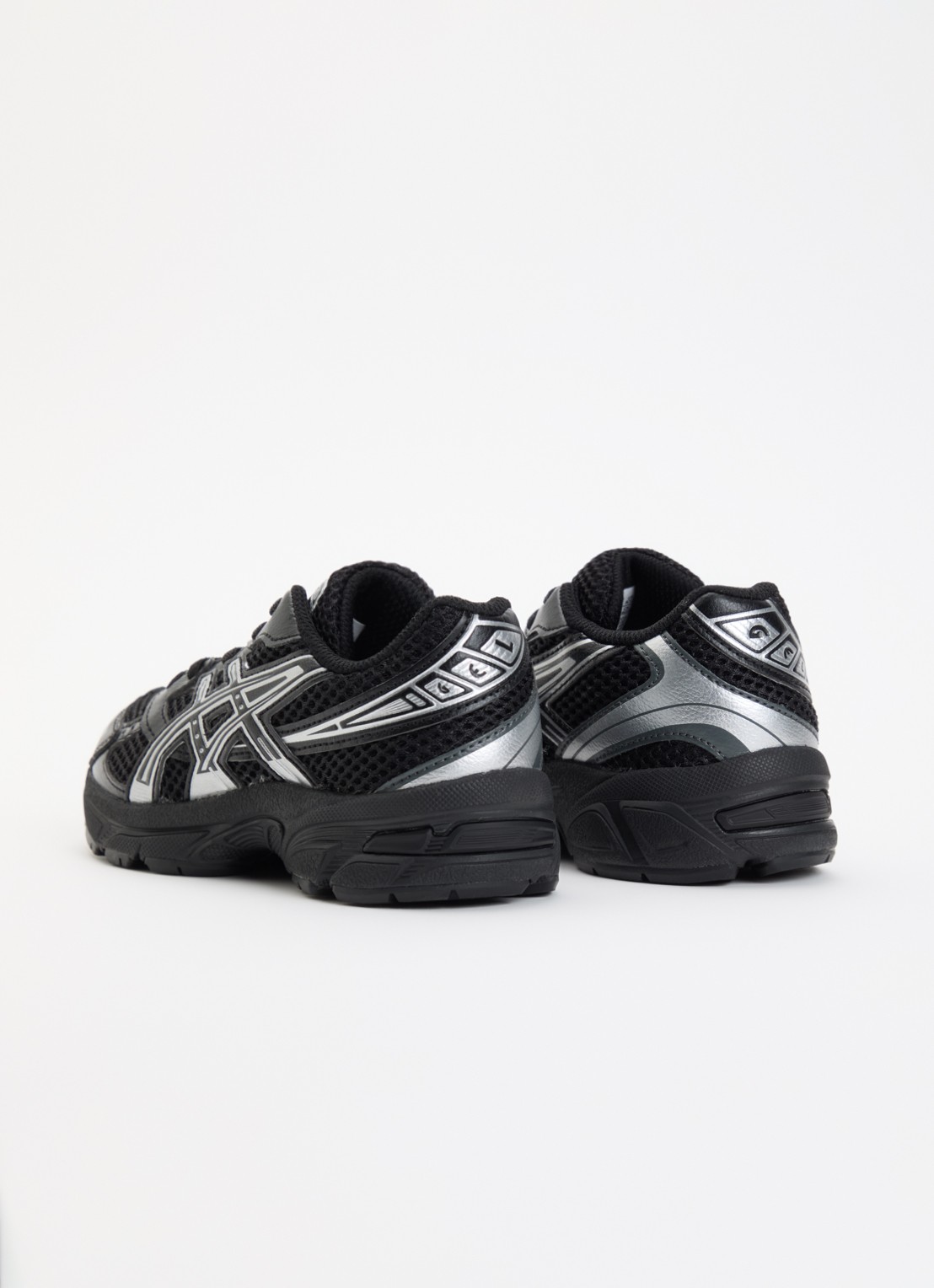 ASICS Gel-1130 sneaker met mesh details - achterkant zwart