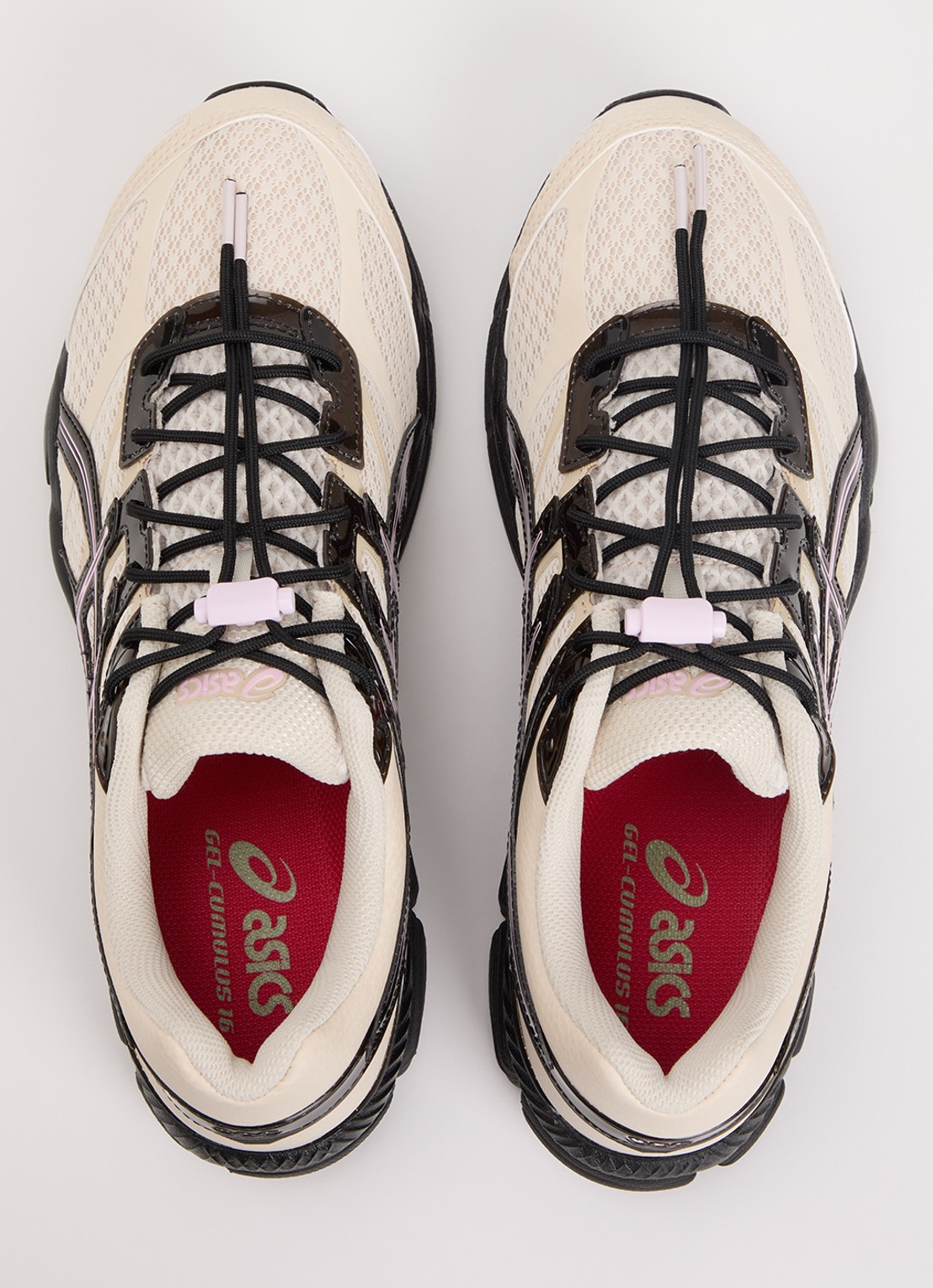 ASICS Gel-Cumulus 16 sneaker met mesh details - detail 4 creme