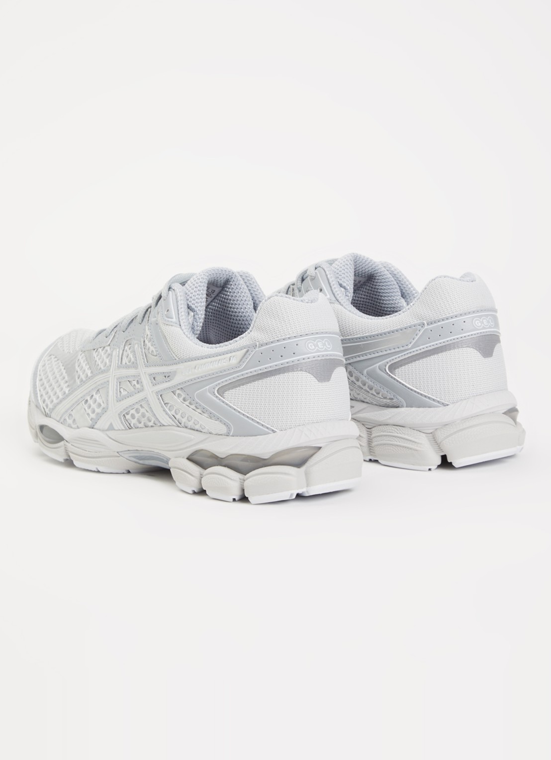 ASICS Gel-Cumulus 16 sneaker met mesh details - achterkant 5 lichtgrijs