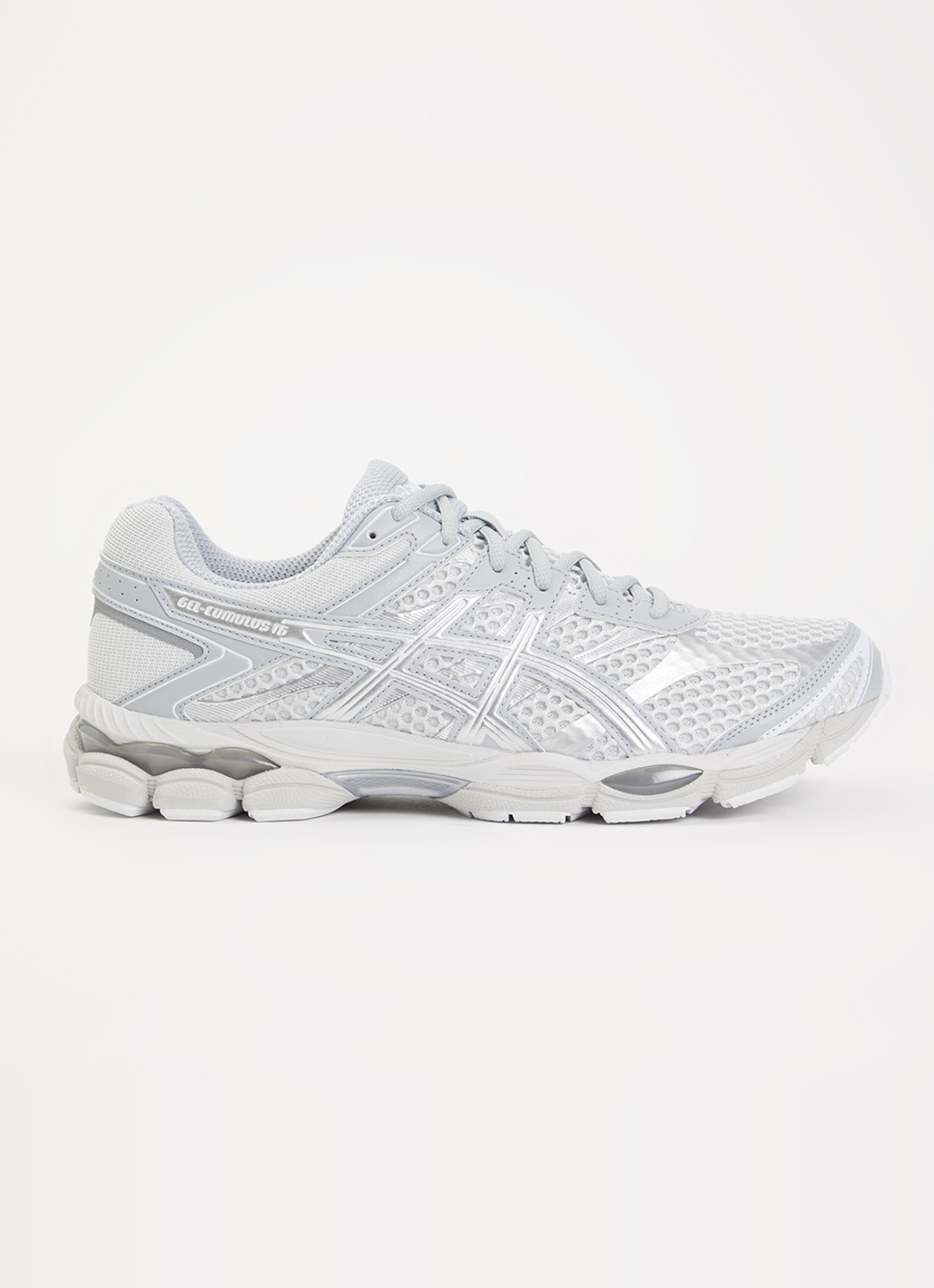 ASICS Gel-Cumulus 16 sneaker met mesh details - voorkant 4 lichtgrijs