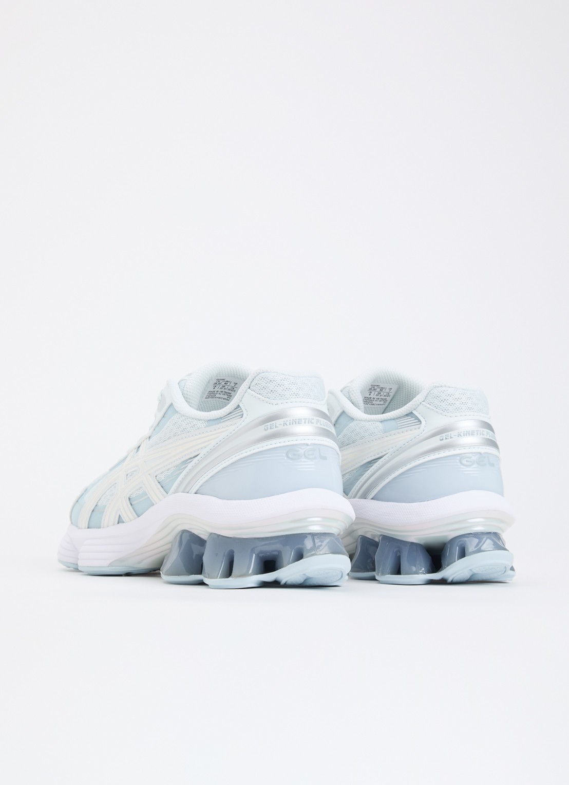 ASICS Gel-Kinetic Fluent sneaker van mesh met logo - achterkant 2 lichtblauw