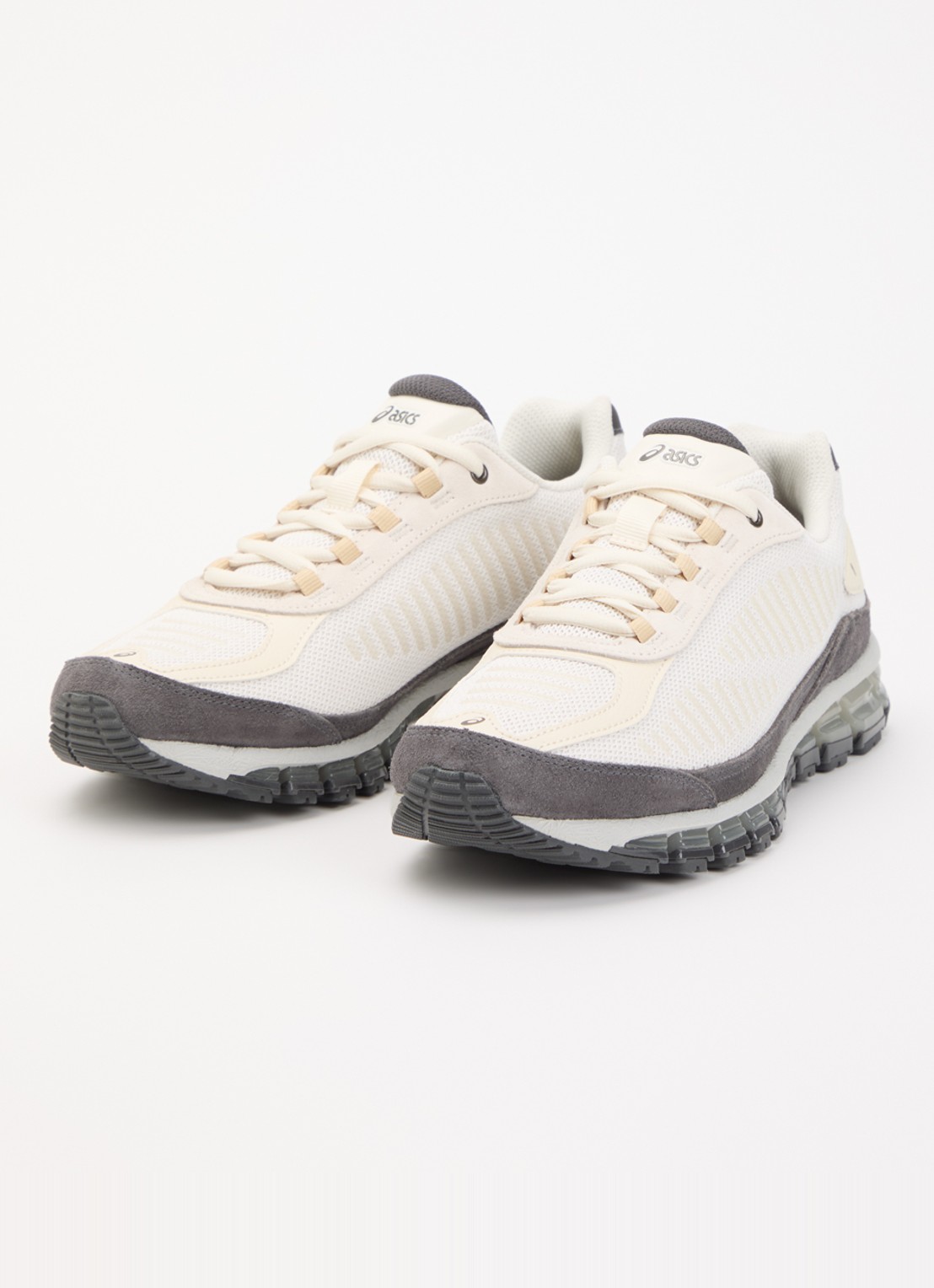 ASICS Gel-Quantum 360 sneaker met suède details - detail gebroken wit