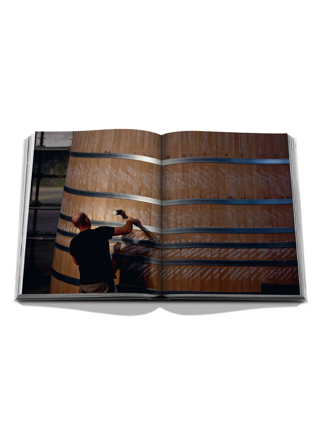 Assouline Oak, Wine & Spirits: A Tale of Alchemy - detail 5 multicolor