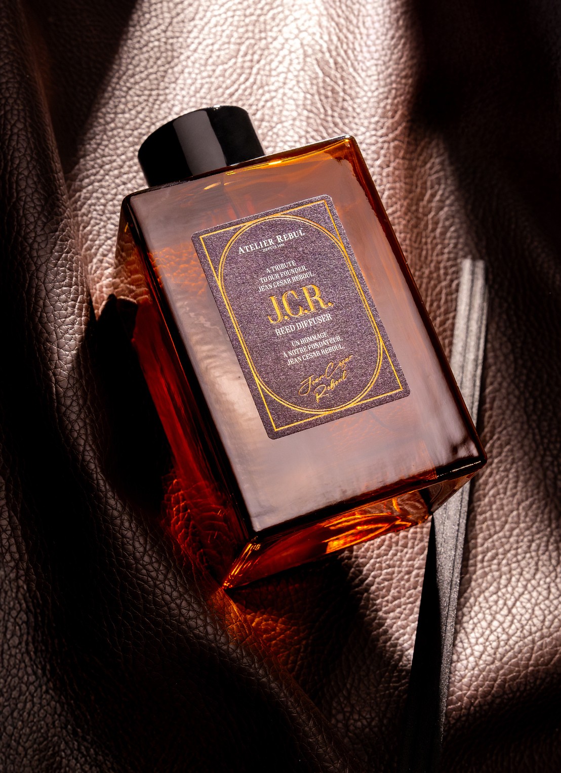 Atelier Rebul J.C.R. Geurstokjes 515 ml - voorkant 3 camel
