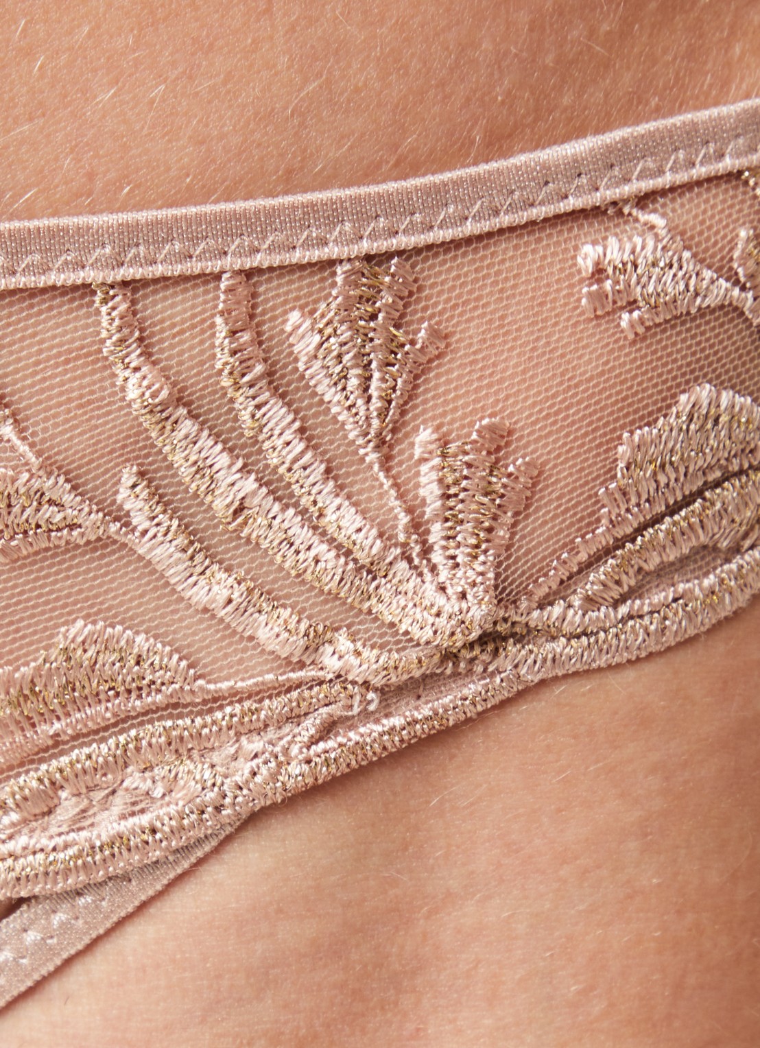 Aubade Cosmic Romance string van mesh  met lurexborduring - detail 2 oudroze