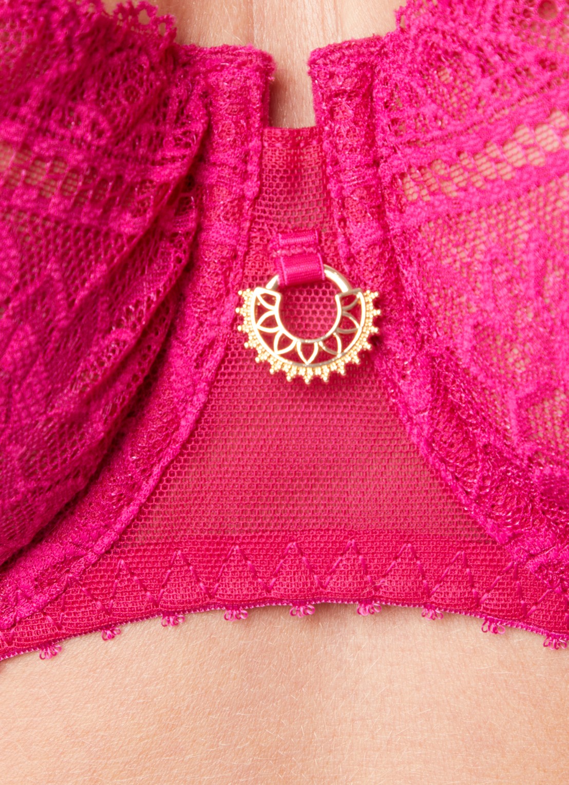 Aubade Ivresse Baroque balconette bh van kant - detail 4 fuchsia