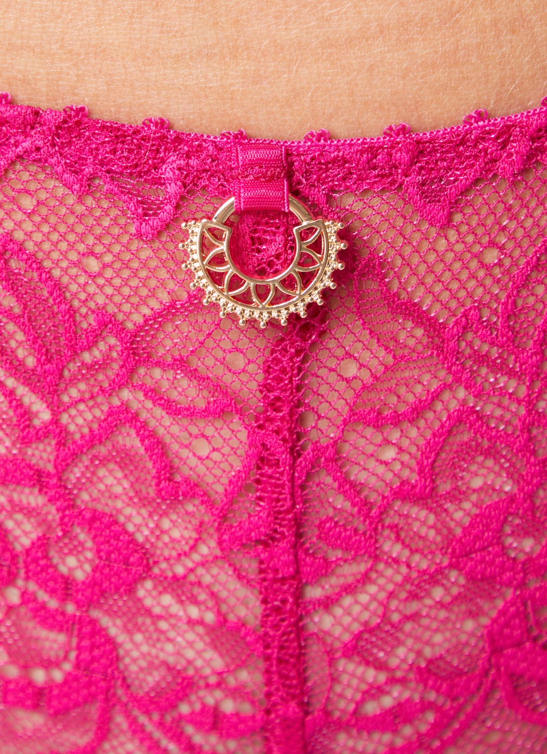 Aubade Ivresse Baroque shorty van kant - detail 5 fuchsia