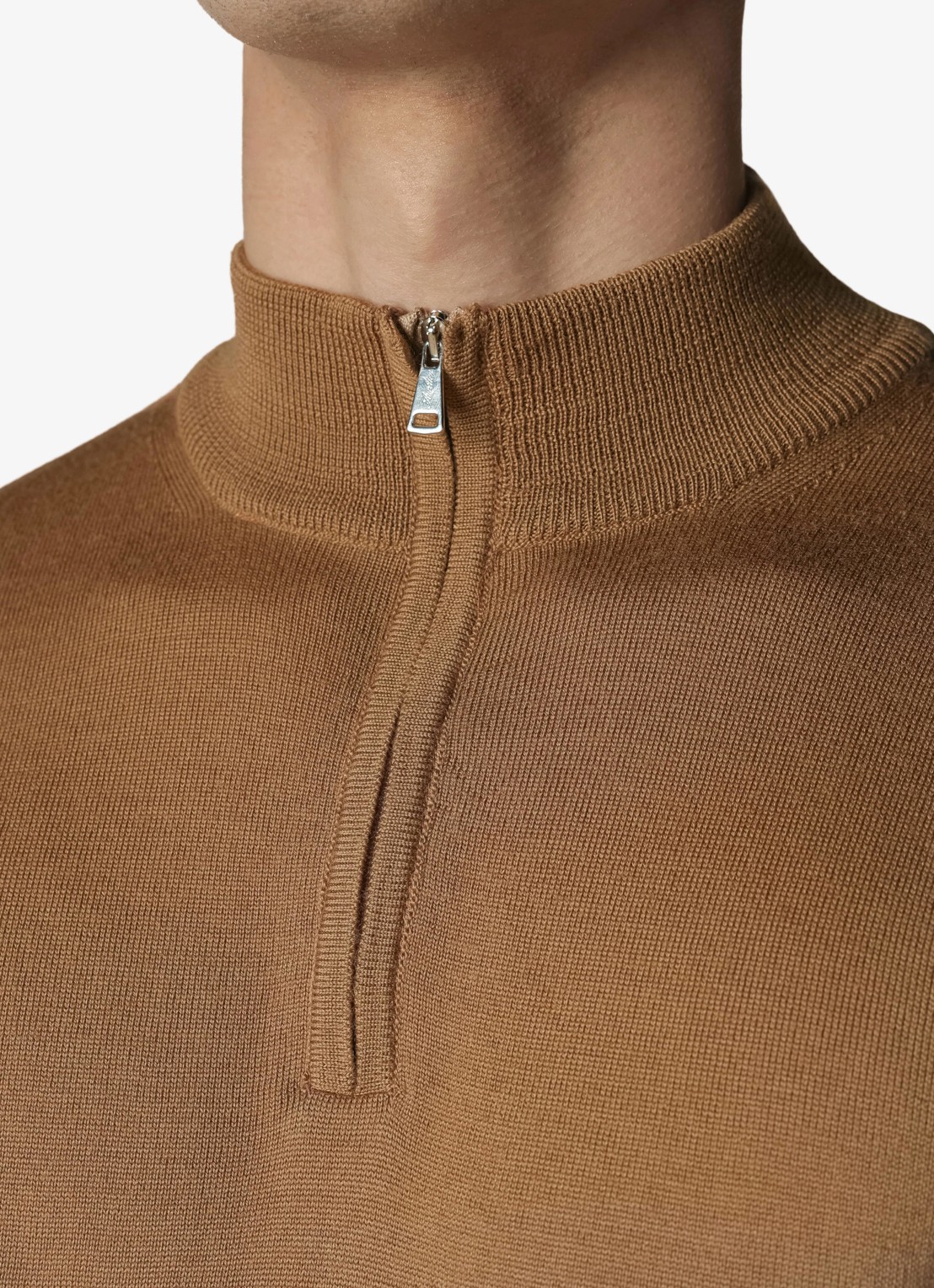 Aurélien Fijngebreide trui van merino wol met halve rits - detail caramel-261