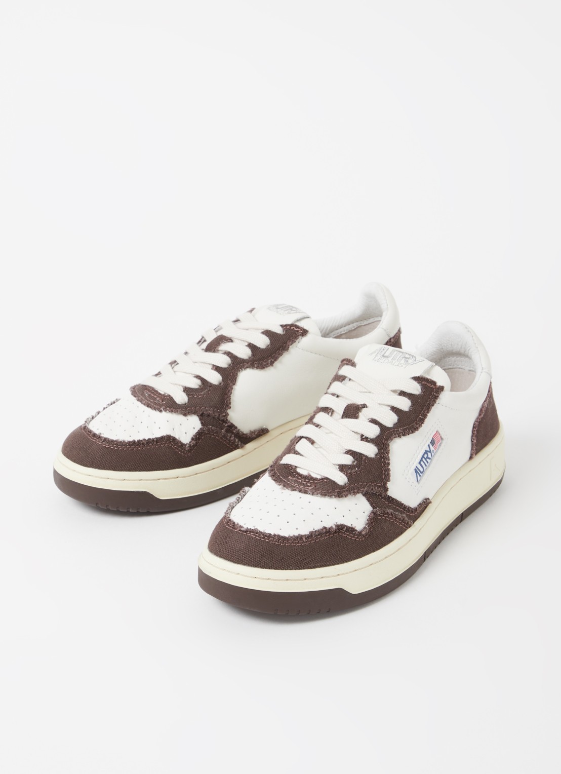 Autry Medalist Low Canvas sneaker van leer - detail donkerbruin