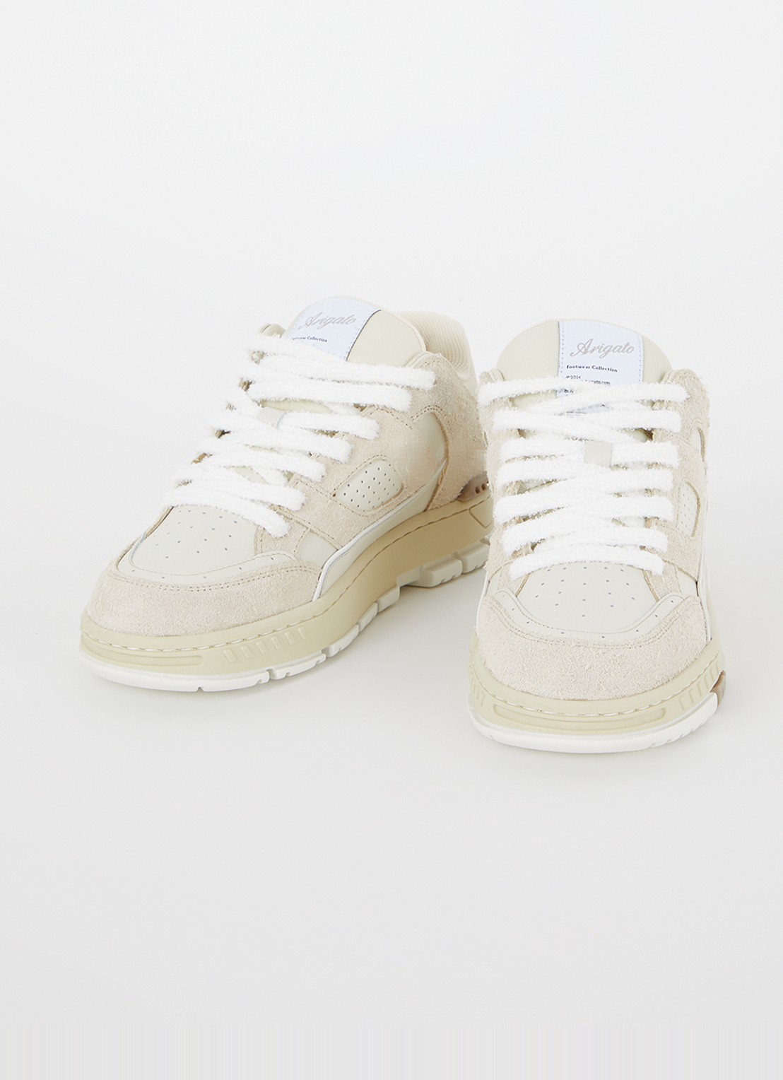 Axel Arigato Area Lo Fluffy sneaker met suède details - detail beige
