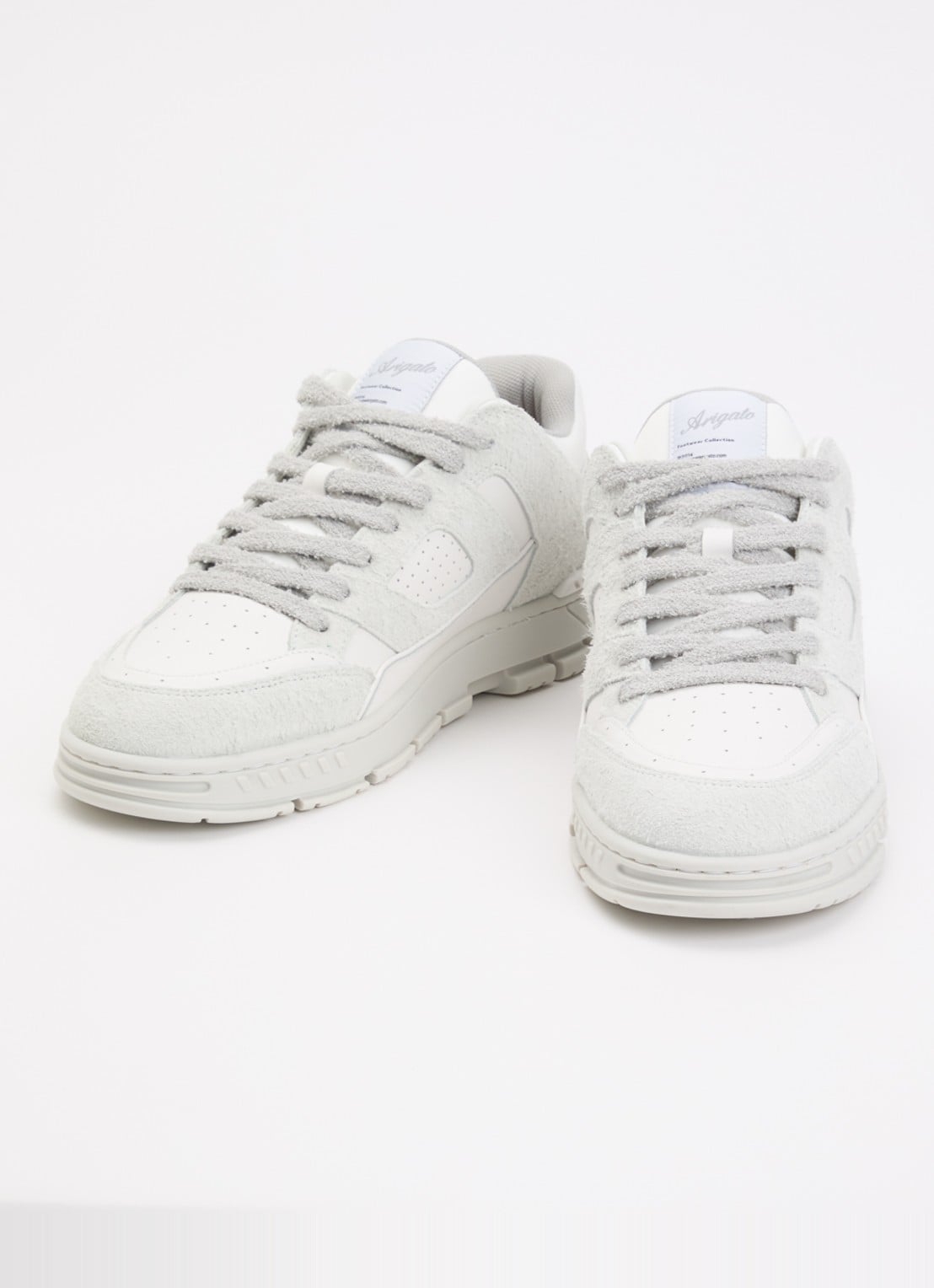 Axel Arigato Area Lo Fluffy sneaker met suède details - detail 2 grijs
