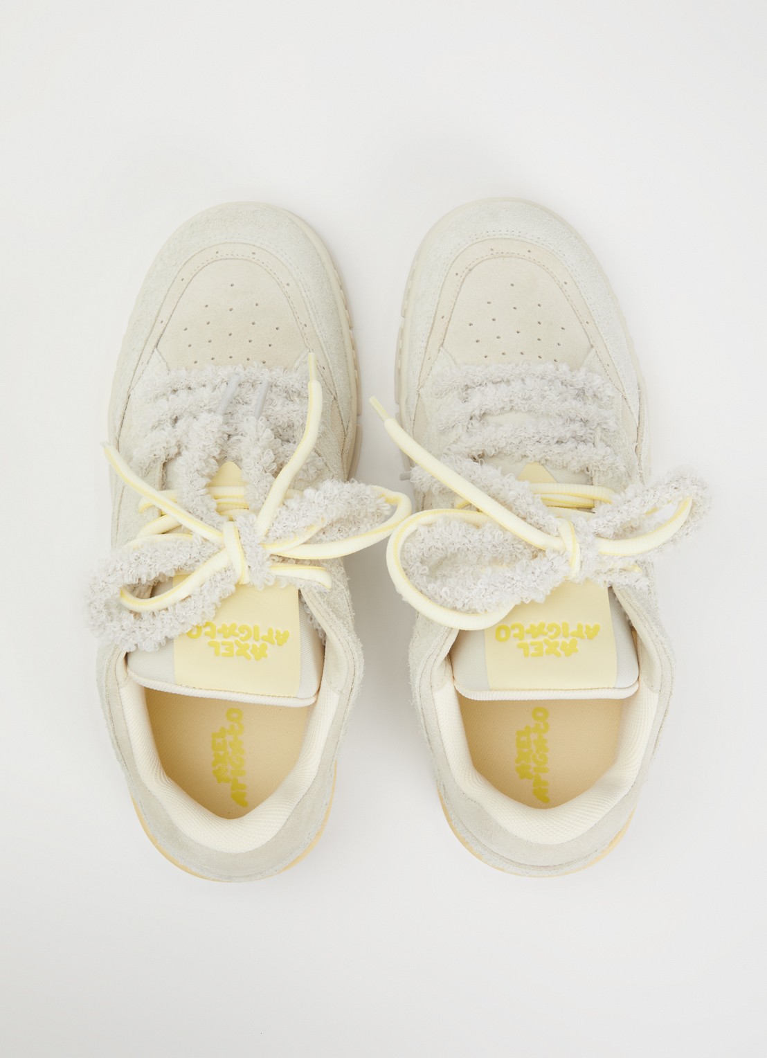Axel Arigato Area Lo Label sneaker van leer van suède - detail 4 beige