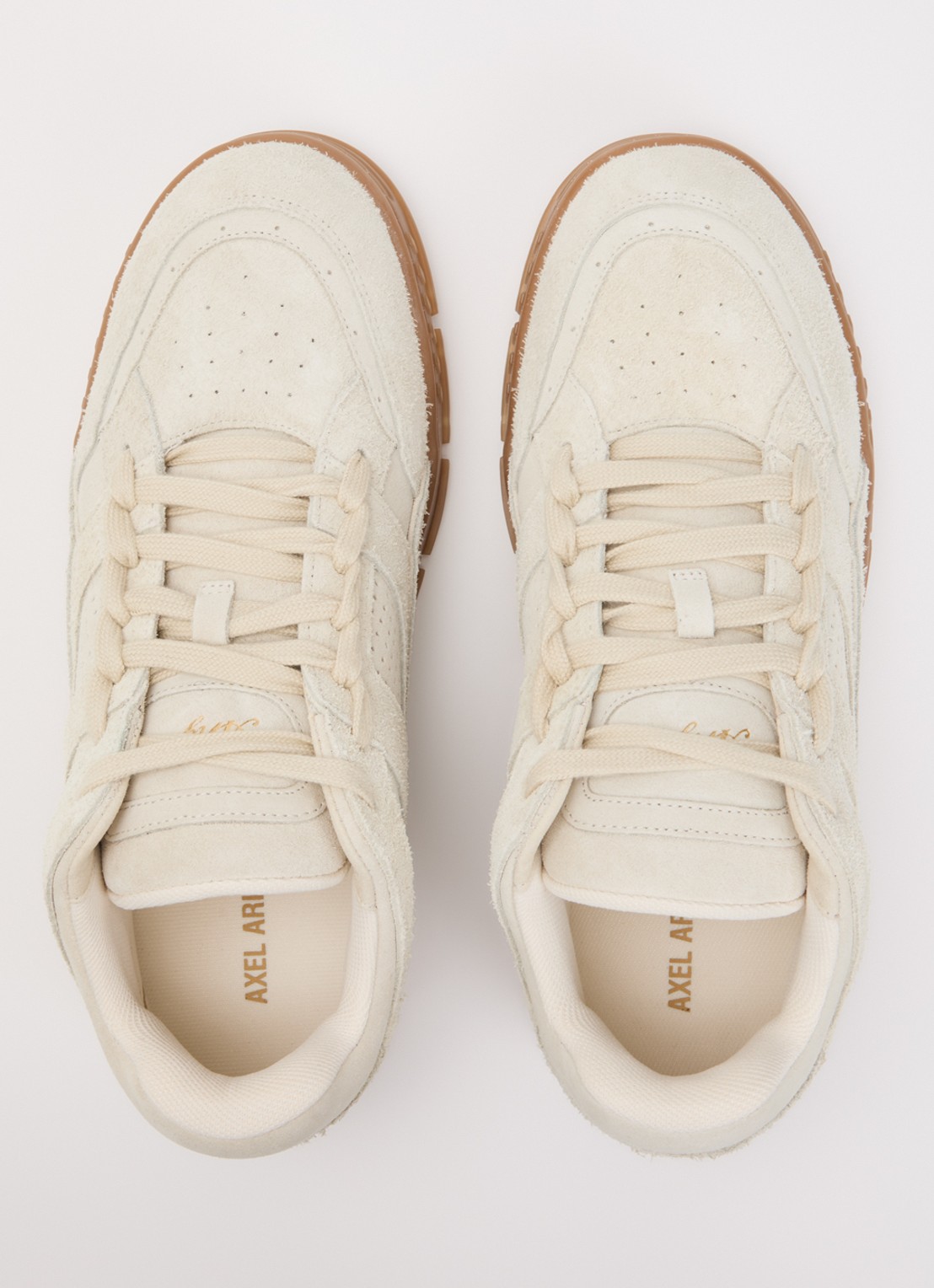 Axel Arigato Area Lo sneaker van suéde met logo  - detail 2 gebroken wit