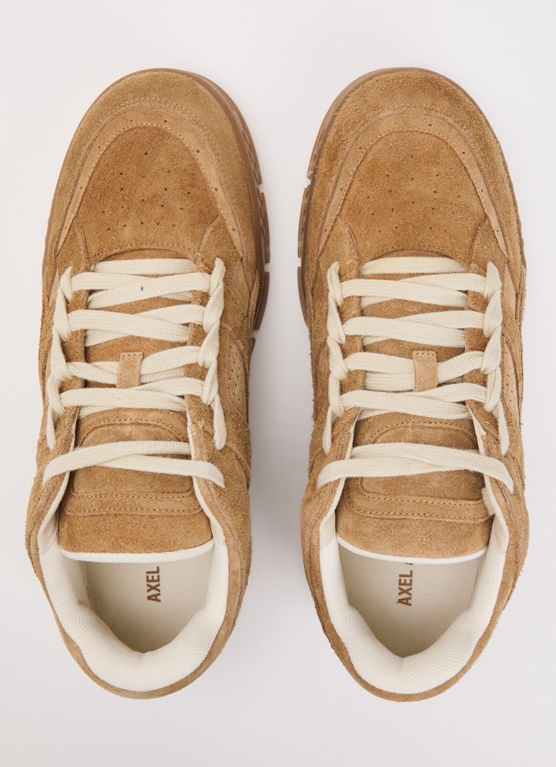 Axel Arigato Area Lo sneaker van suéde met logo  - detail 2 camel